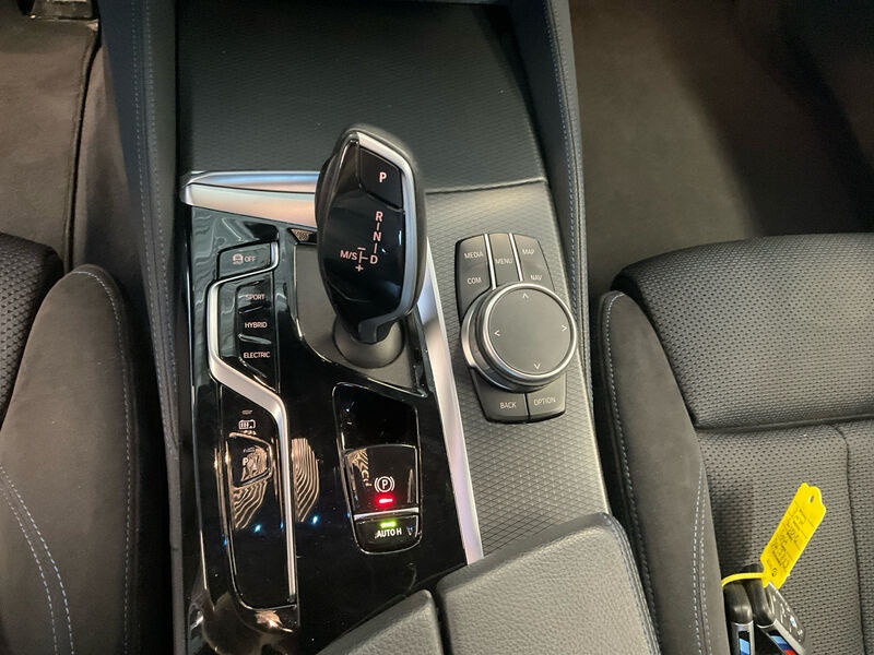 BMW 545e xDr M-Sport T-LEDER KLIMAAUT LED SPORTSITZE SHZ 9