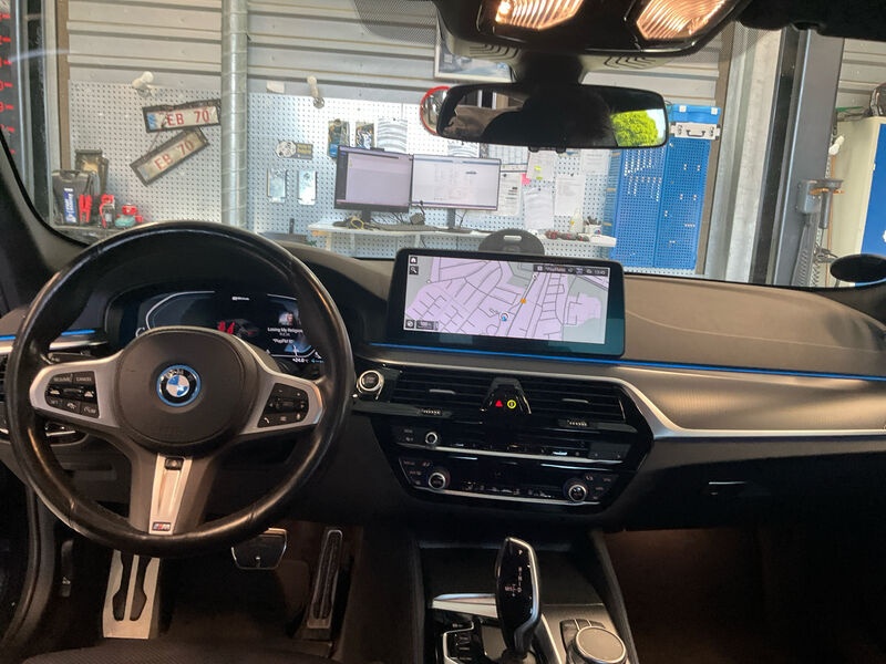 BMW 545e xDr M-Sport T-LEDER KLIMAAUT LED SPORTSITZE SHZ 5