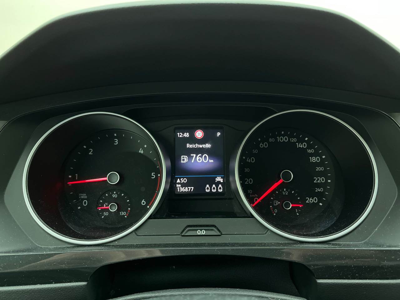 Volkswagen Tiguan 2.0 TDI Life NAVI LED SHZ HuD PANO 9