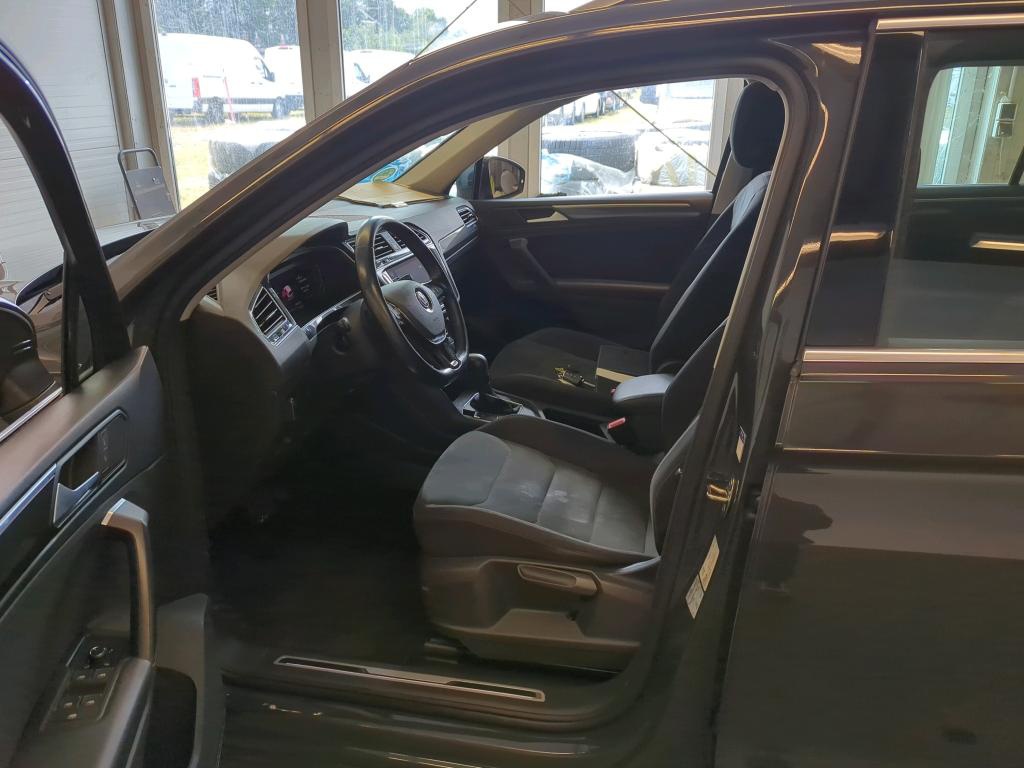 Volkswagen Tiguan 2.0 TDI Highline NAVI LED AID SHZ PDC 8