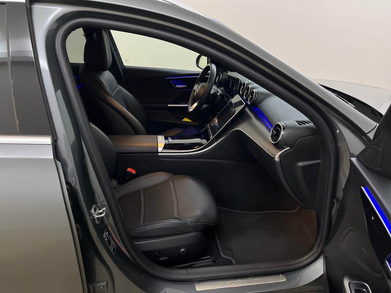 Mercedes-Benz C 200 T d Avantgarde T-LEDER NAVI SHZ RFK LED 5