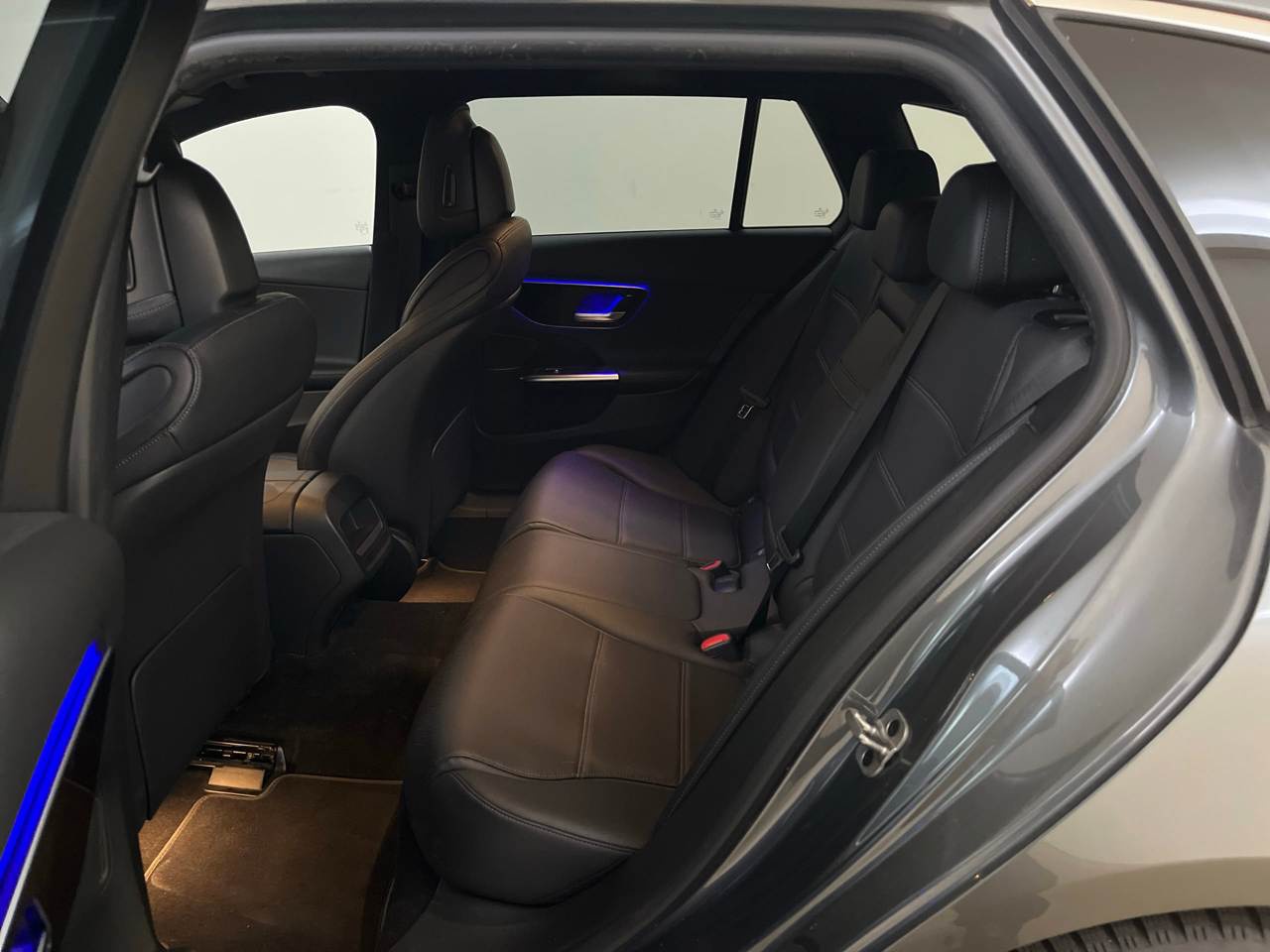 Mercedes-Benz C 200 T d Avantgarde T-LEDER NAVI SHZ RFK LED 8