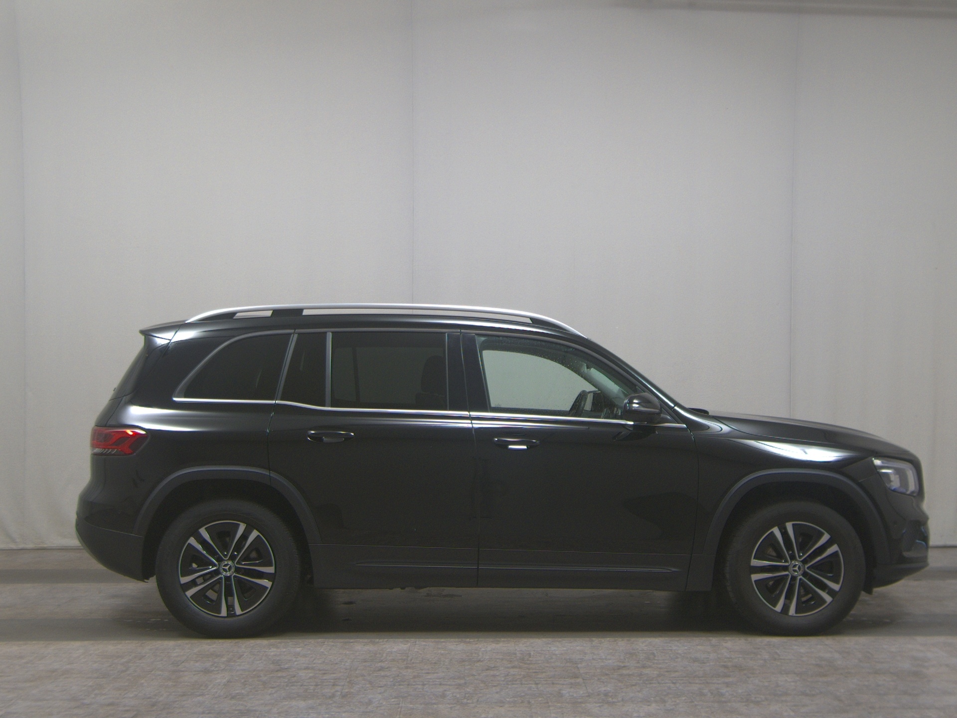 Mercedes-Benz GLB 200 d Style T-Leder Navi LED AHK Tempomat