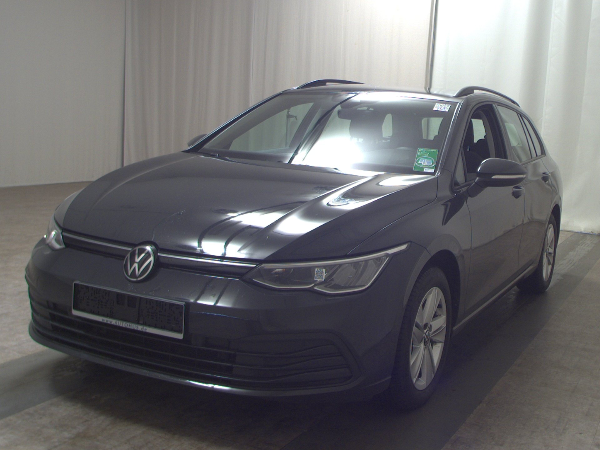 Volkswagen Golf-8 Var. 2.0 TDI Life Navi LED DC ACC SHZ 2