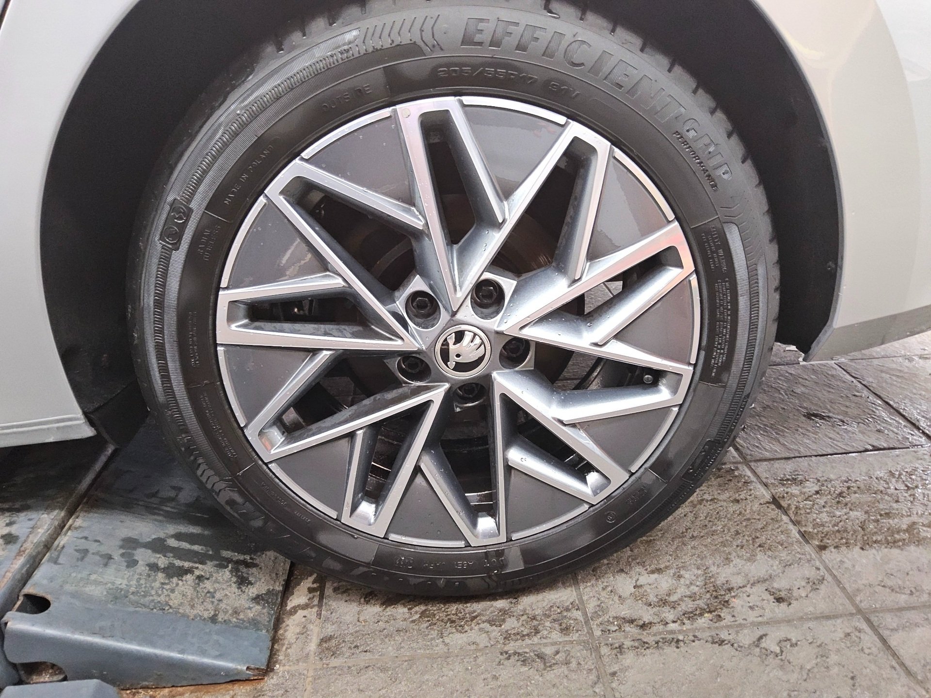 Skoda Octavia Kombi 2.0 TDI Ambition Navi LED Virtual PDC 11