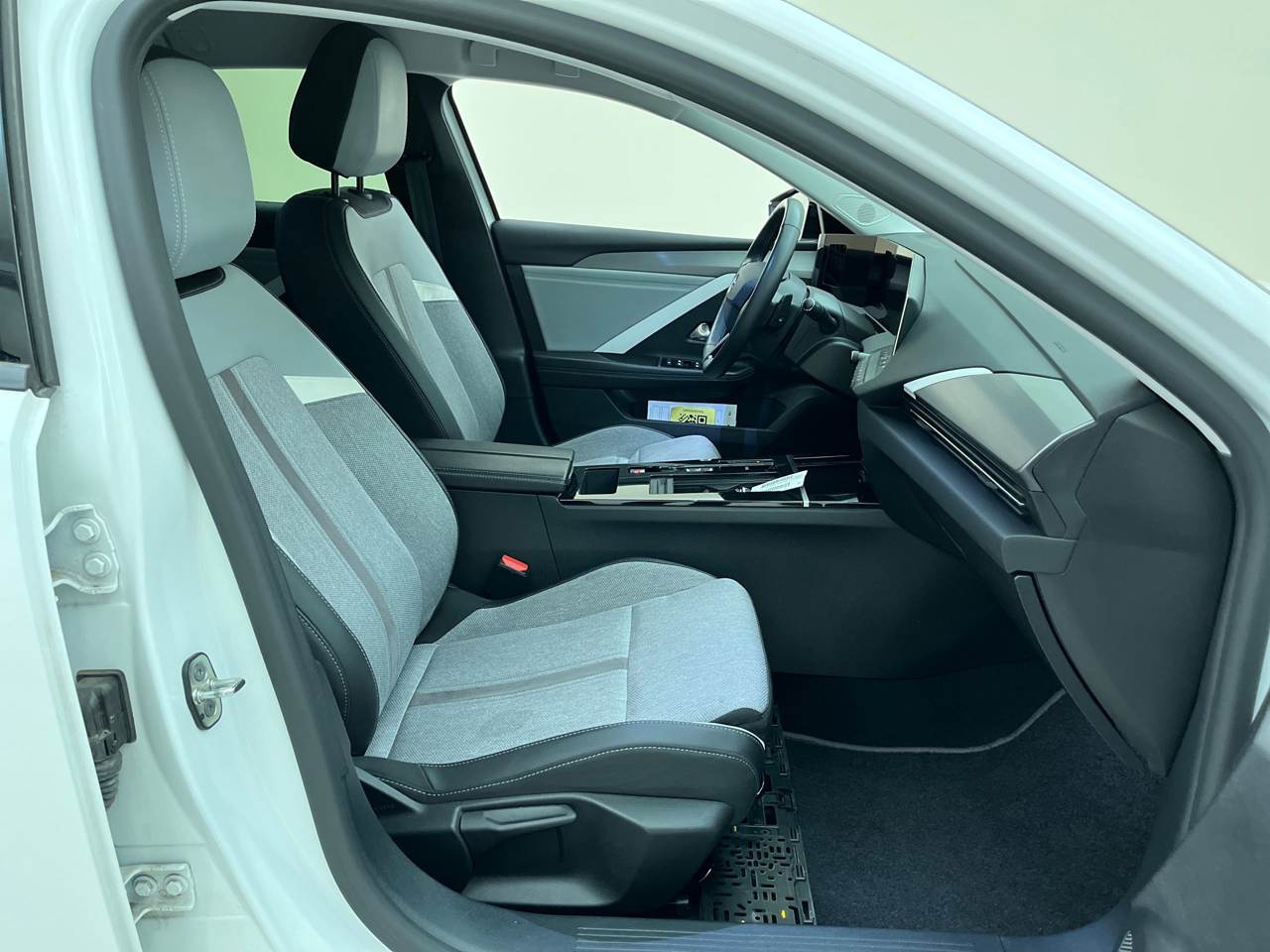 Opel Astra ST 1.5 D Business Elegance T-LEDER NAVI KLIMAAUT LED SHZ 7