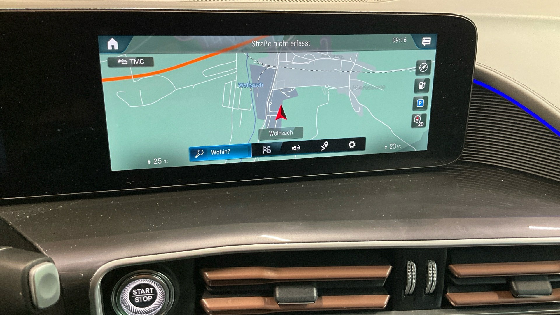 Mercedes-Benz EQC 400 4M NAVI LED SHZ PDC 9