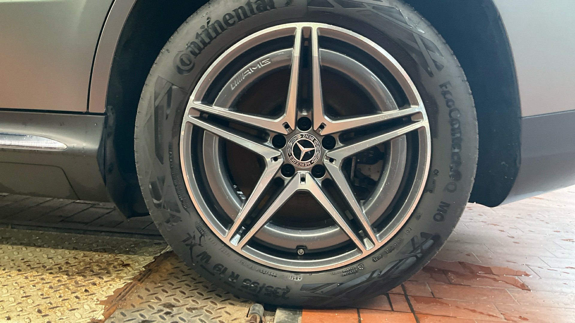 Mercedes-Benz EQC 400 4M NAVI LED SHZ PDC 12