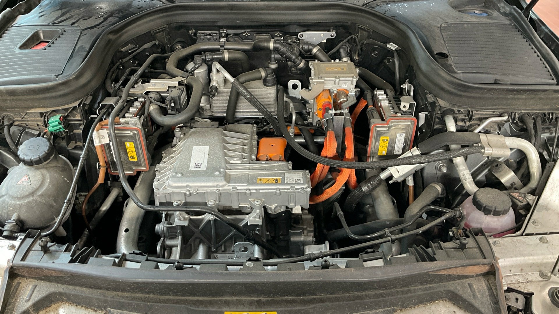 Mercedes-Benz EQC 400 4M NAVI LED SHZ PDC 11