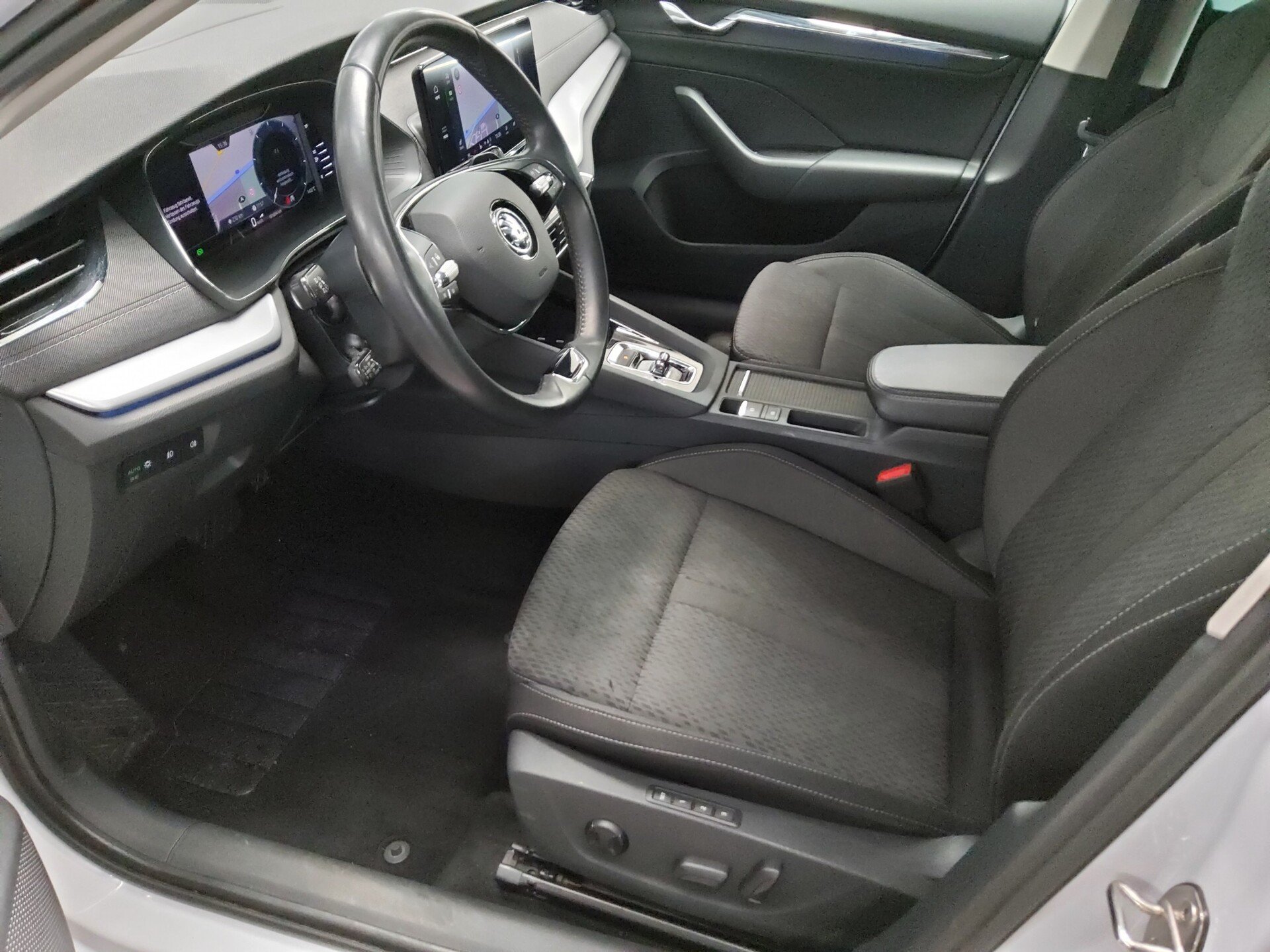 Skoda Octavia Kombi 2.0 TDI Style Navi LED vc RfK HuD 9