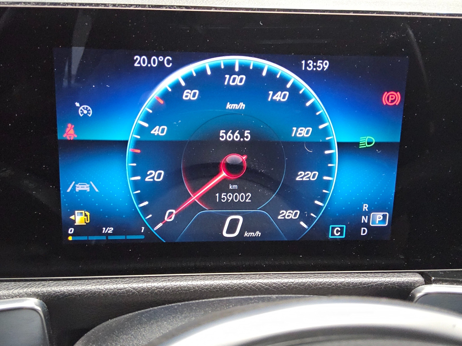 Mercedes-Benz GLB 200 d Progressive T-Leder Navi LED RfK AHK 8