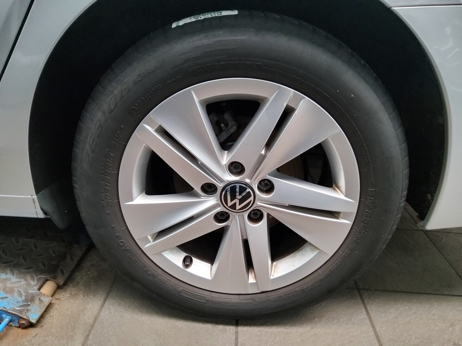 Volkswagen Golf-8 Var. 2.0 TDI Life Navi LED AID PDC Shz BT 11