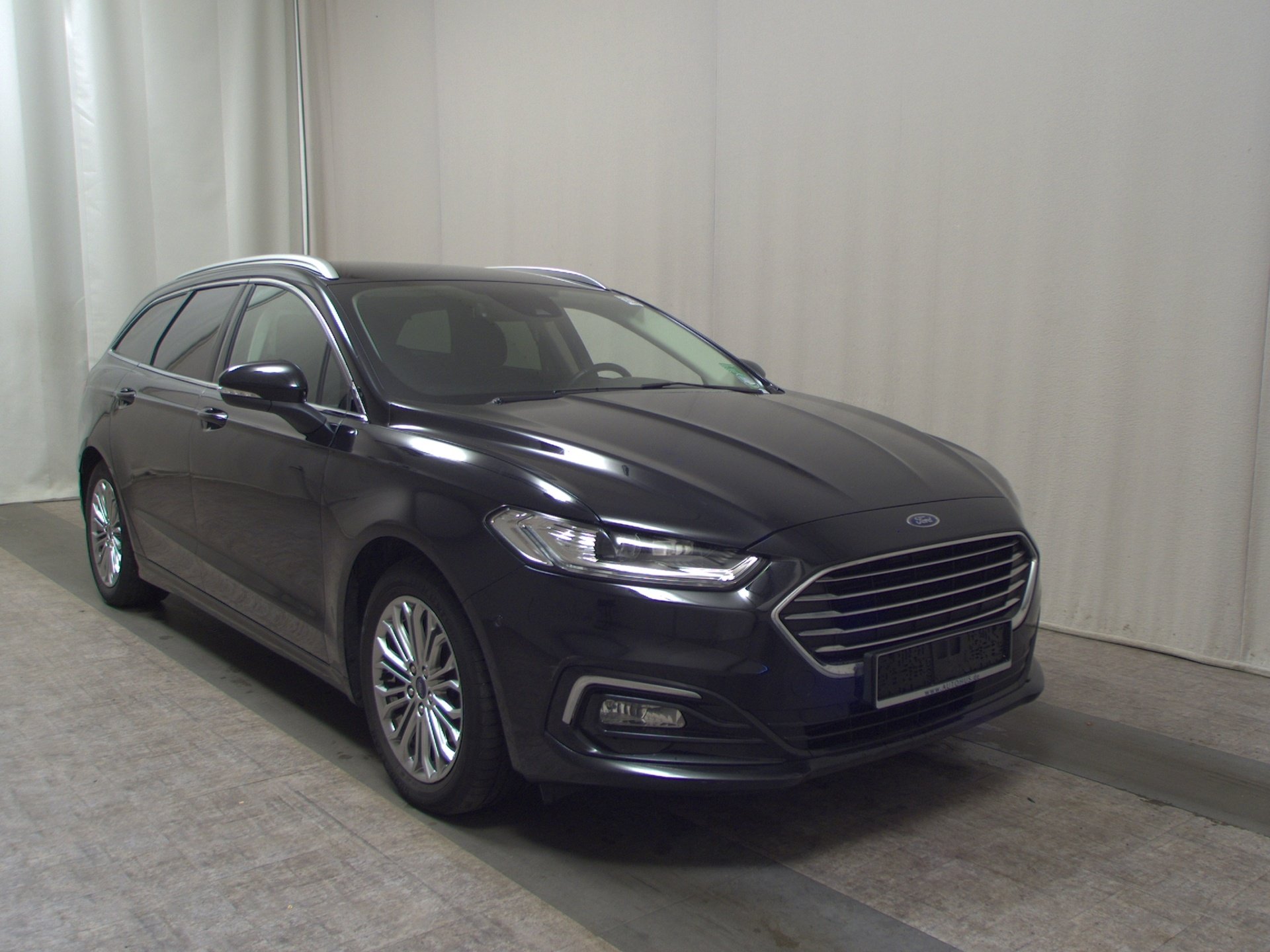 Ford Mondeo Turnier 2.0 EB Titanium Navi LED RfK AHK 3