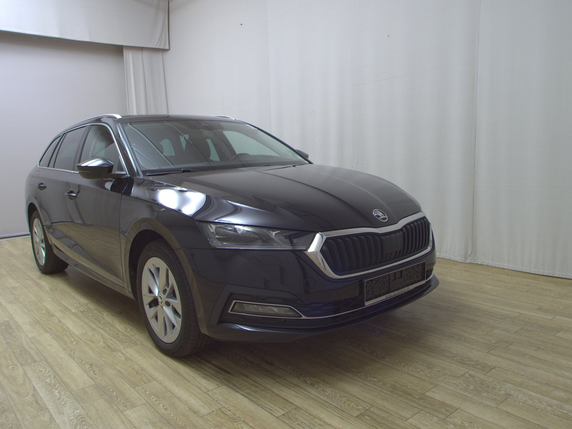 Skoda Octavia Kombi 2.0 TDI Style Navi LED vc HuD Shz 3