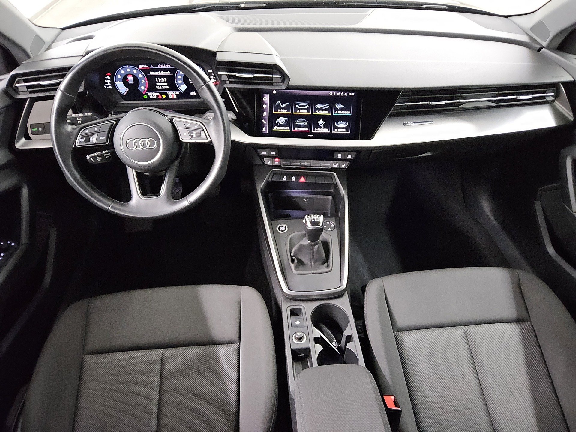 Audi A3 Lim. 30 TFSI advanced LED vc Sound Tempomat 5