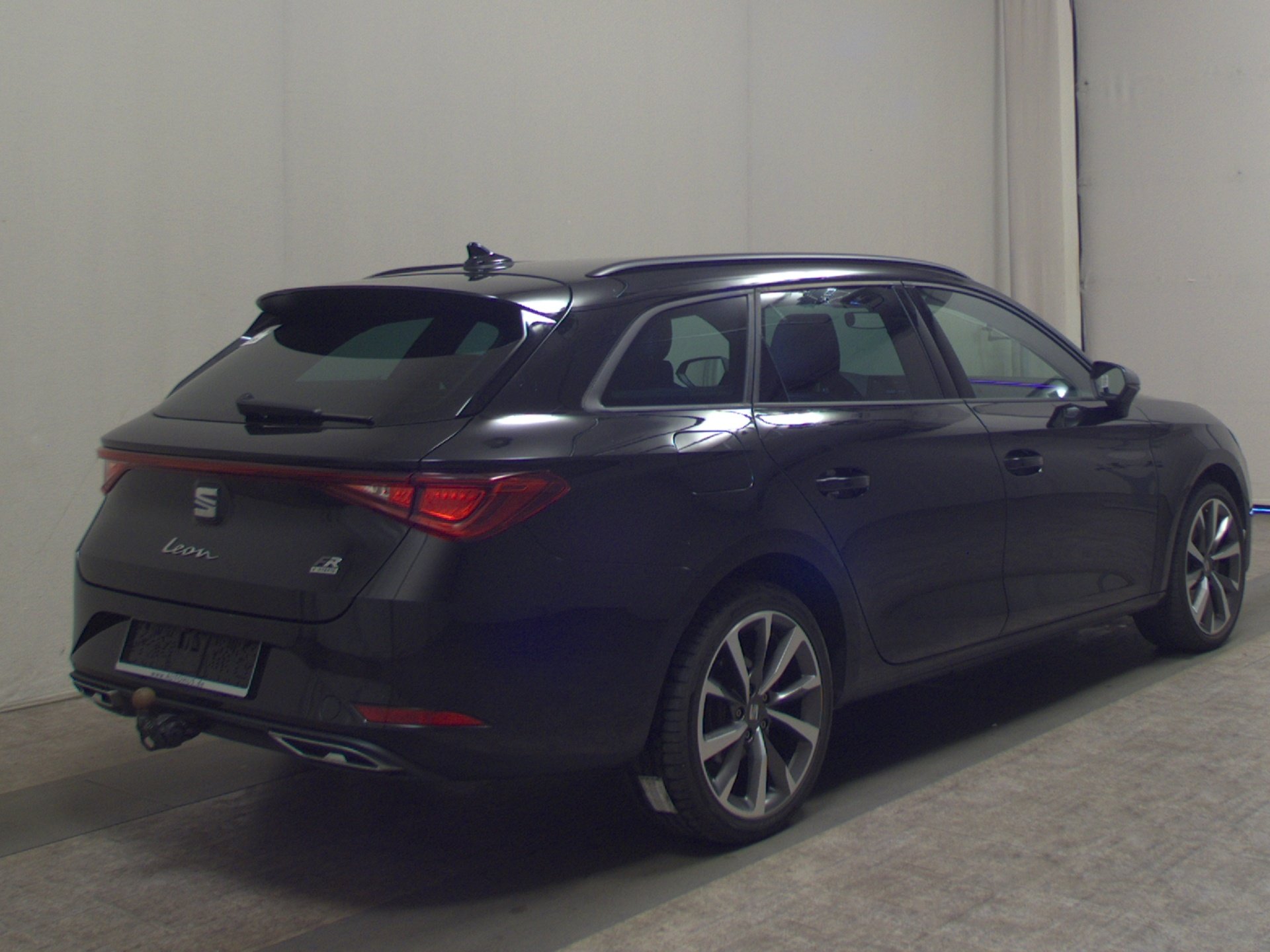 Seat Leon Sportstourer 1.4 e-HYBRID Navi LED AID Shz AHK RFK 4