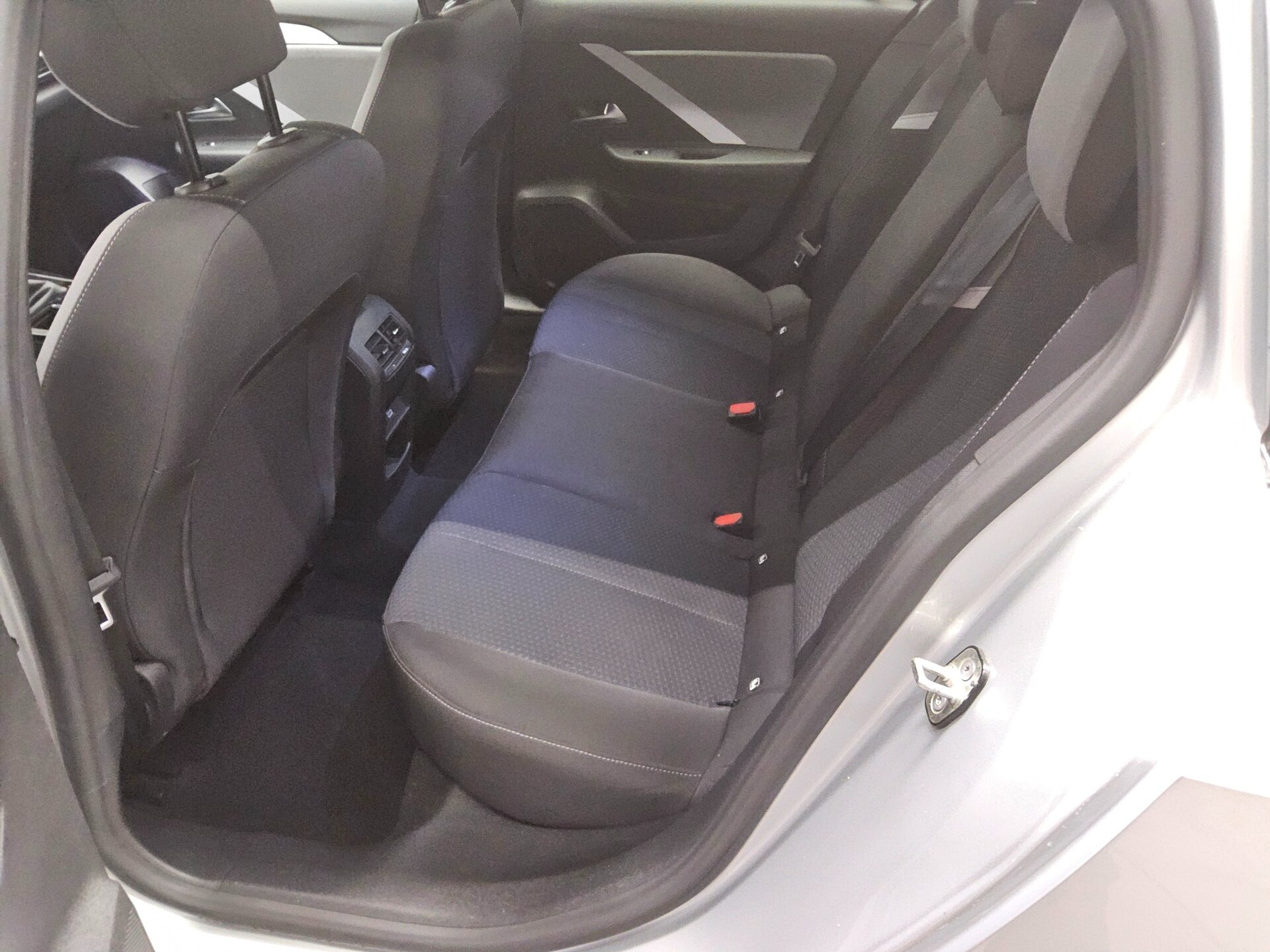 Opel Astra ST 1.5 D Business Ed. LED PDC RfK 180° 13