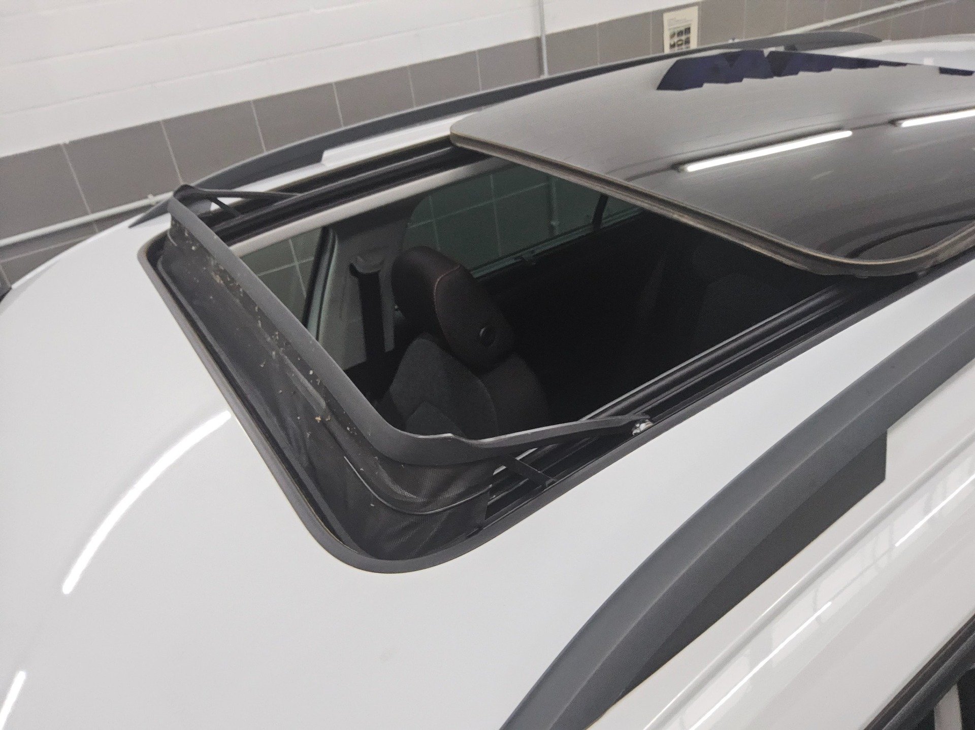 Skoda Kodiaq 2.0 TDI Clever Navi LED Pano RFK AHK 12