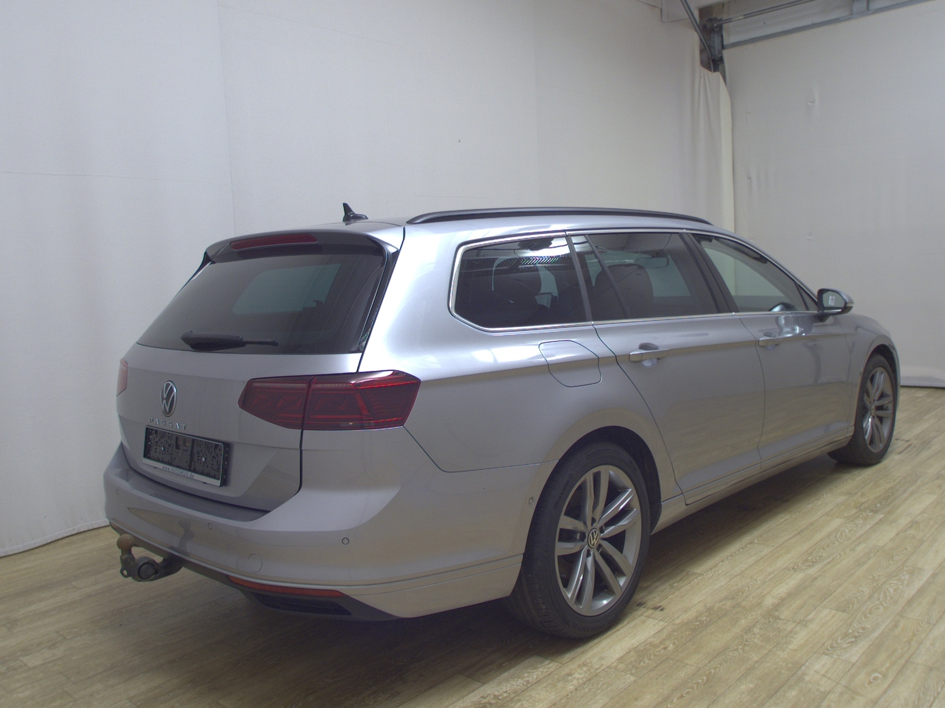 Volkswagen Passat Variant 2.0 TDI Business Navi LED AID HuD 4