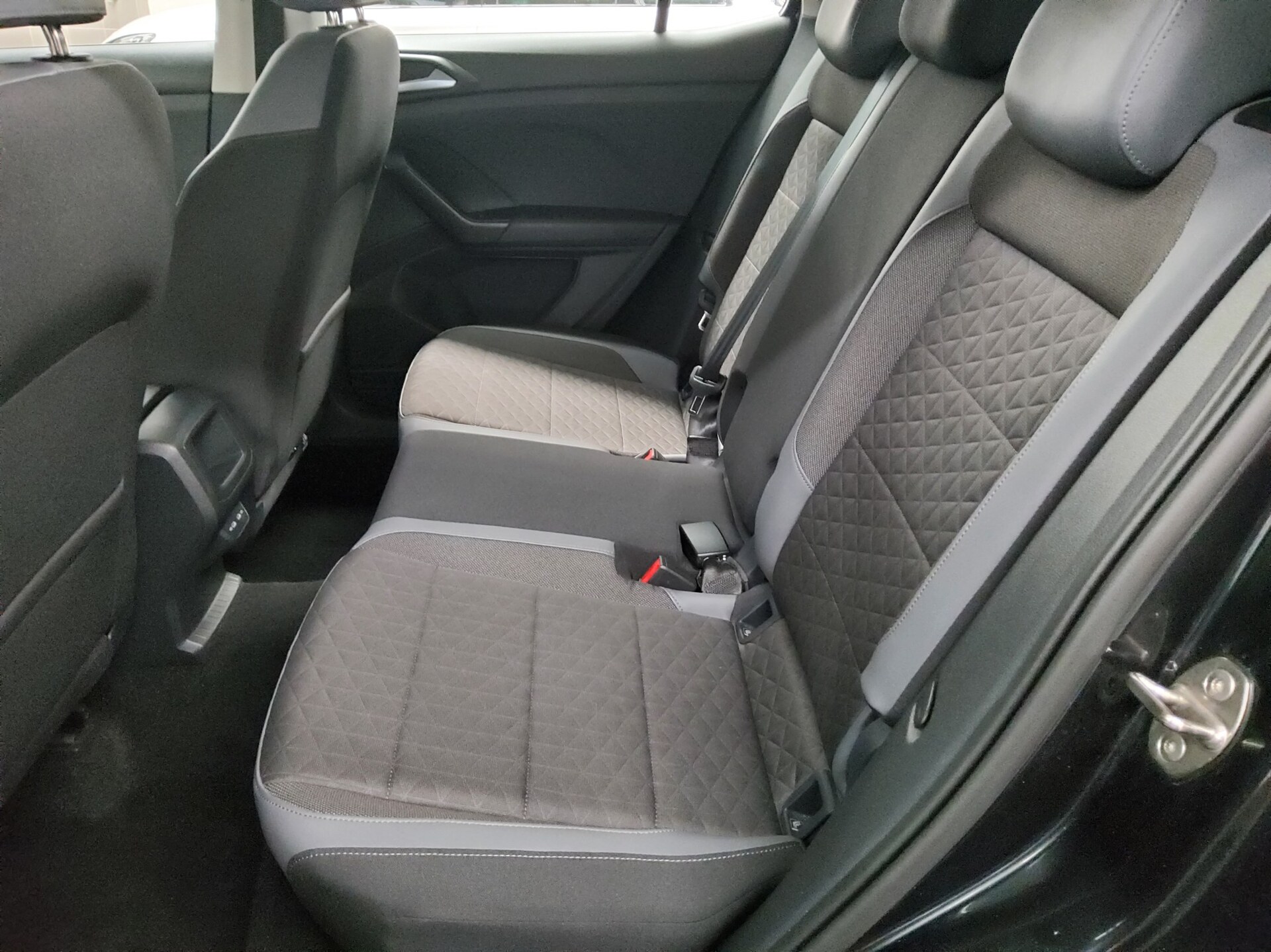 Volkswagen T-Cross 1.0 TSI Style Navi Vorb. LED AID ACC RFK 13