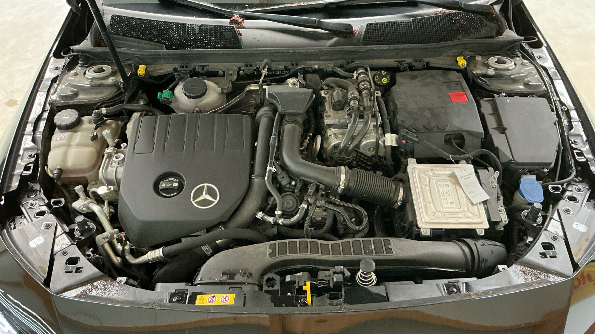 Mercedes-Benz CLA 250 Shooting Brake e AMG-Line T-LEDER NAVI LED PANO 11