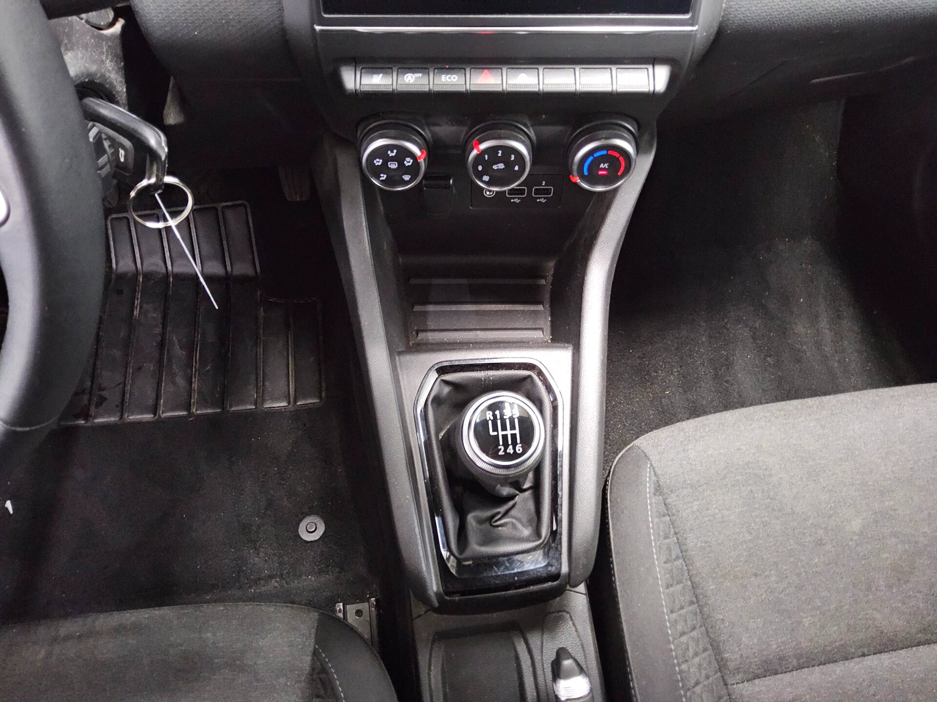 Renault Clio 1.0 Navi LED 6