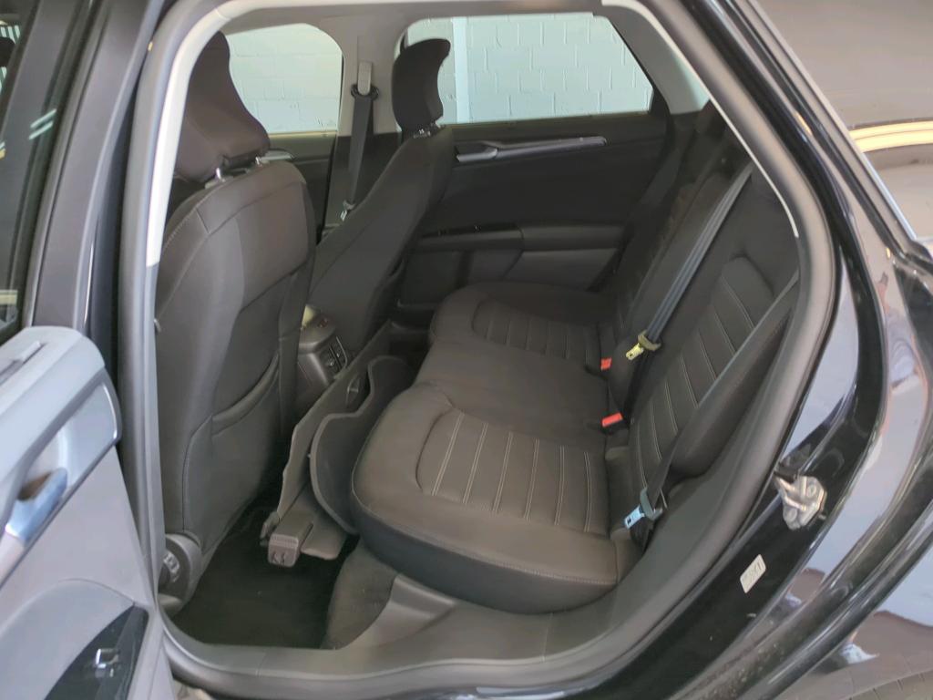 Ford Mondeo Turnier 2.0 EB Titanium Navi LED Pano RFK 7