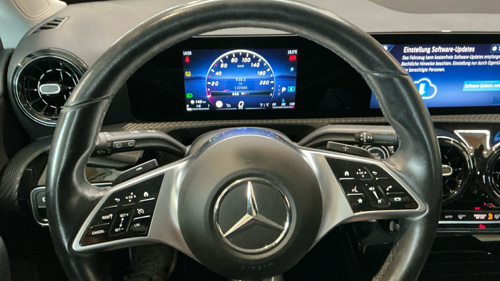 Mercedes-Benz A 180 d T-Leder Navi LED Shz 12