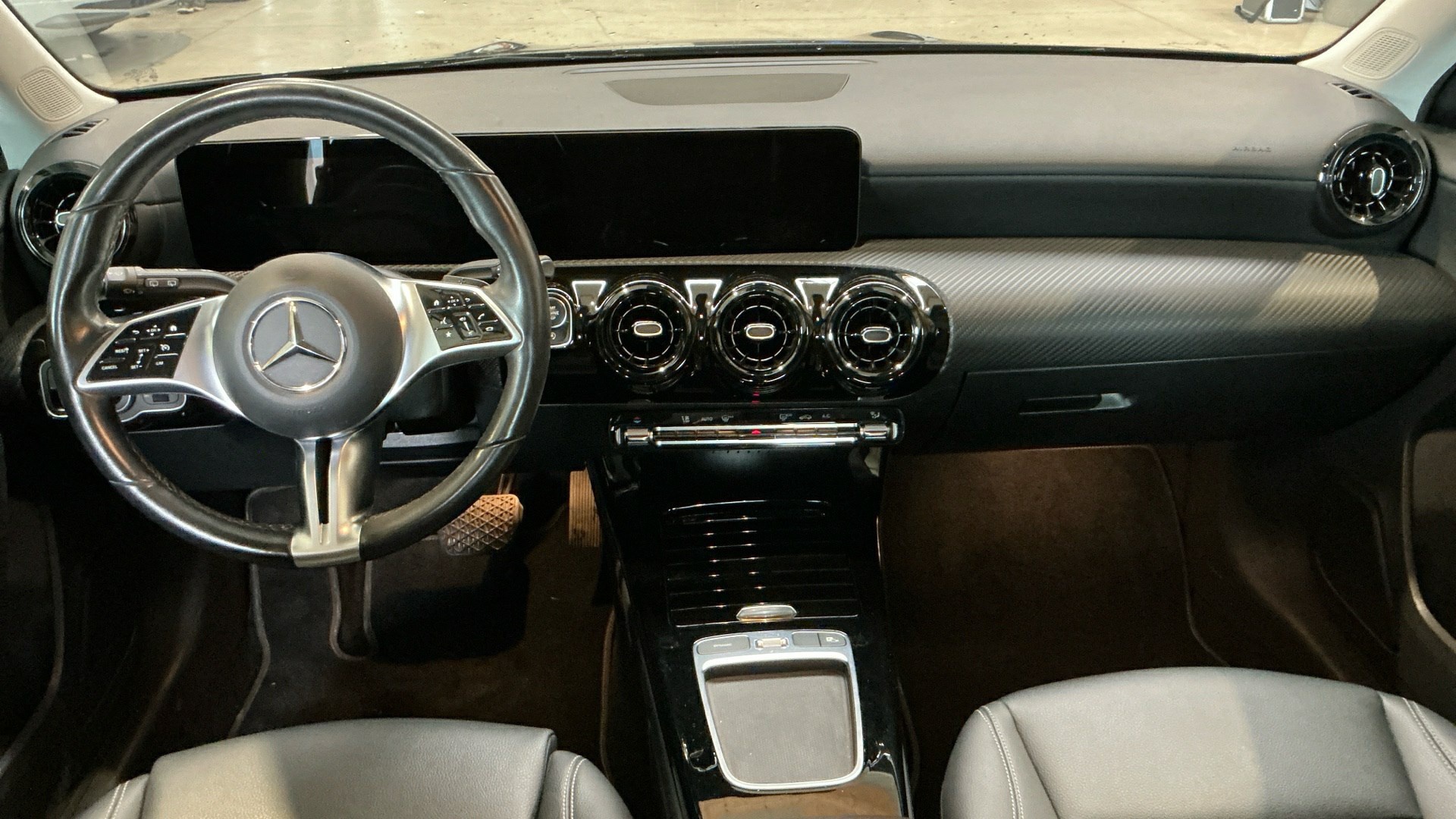 Mercedes-Benz A 180 d T-Leder Navi LED Shz 5