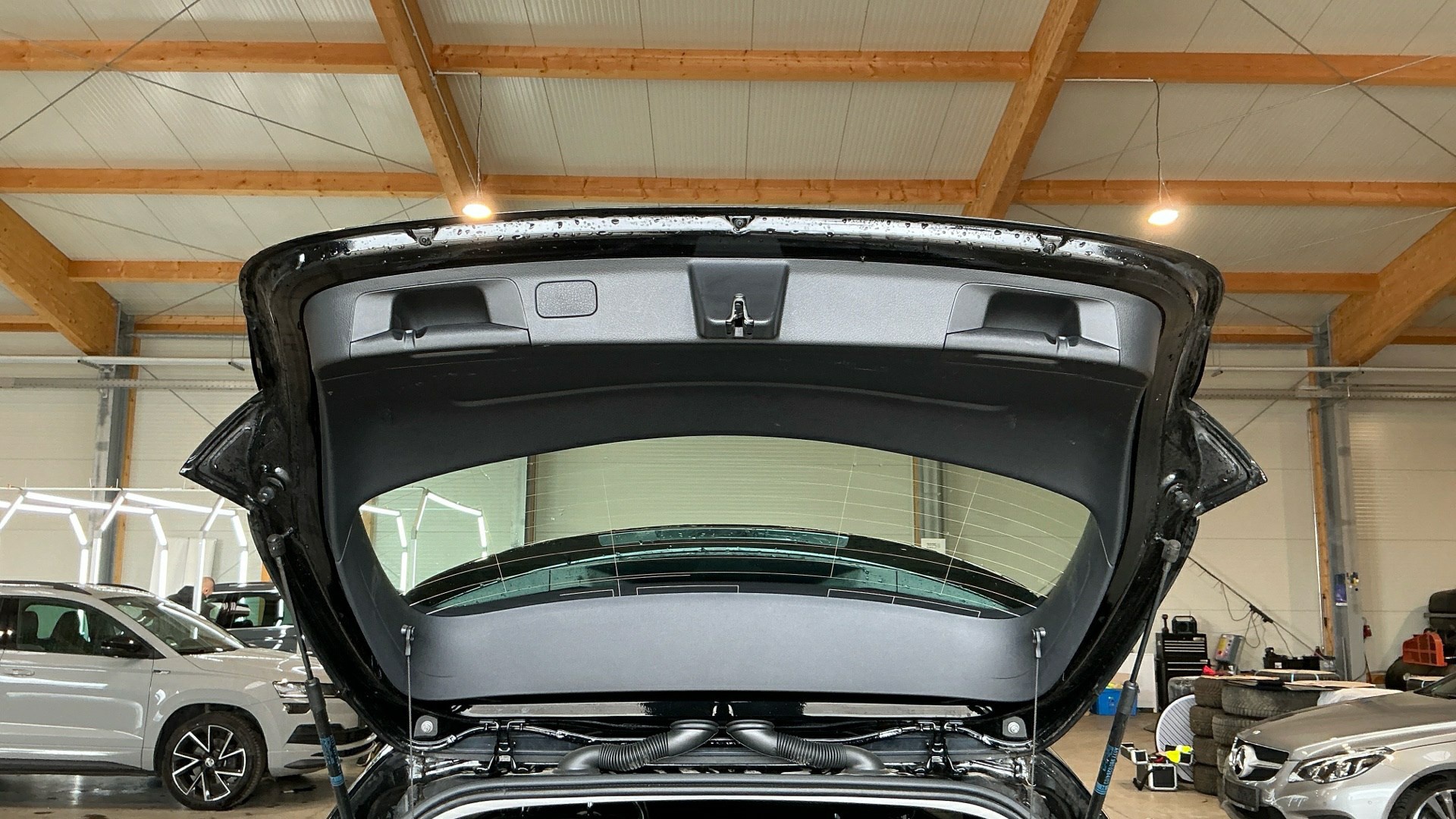 Mercedes-Benz A 180 d T-Leder Navi LED Shz 10