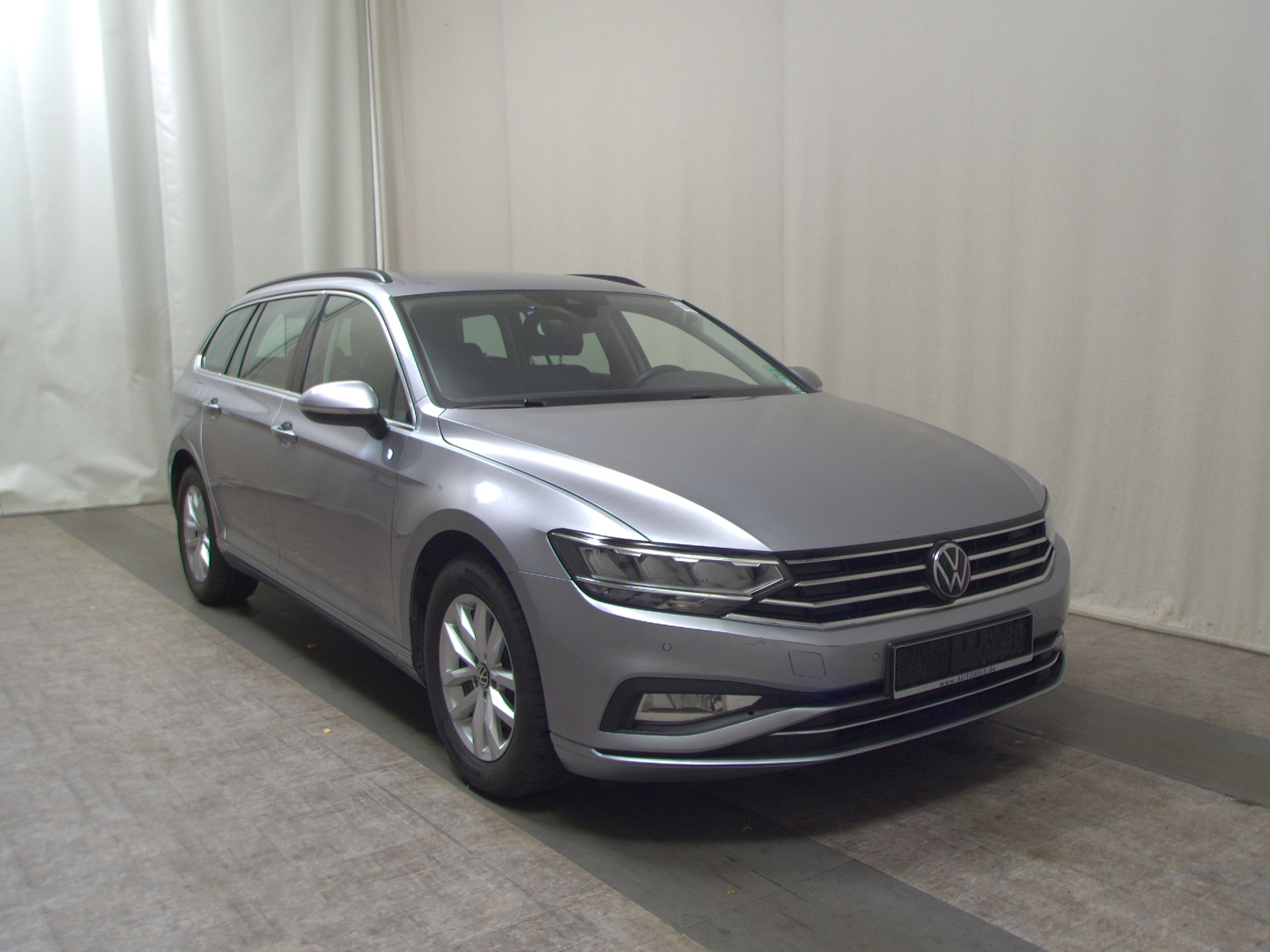 Volkswagen Passat Var. 2.0 TDI Business Navi LED AID Shz RFK 3