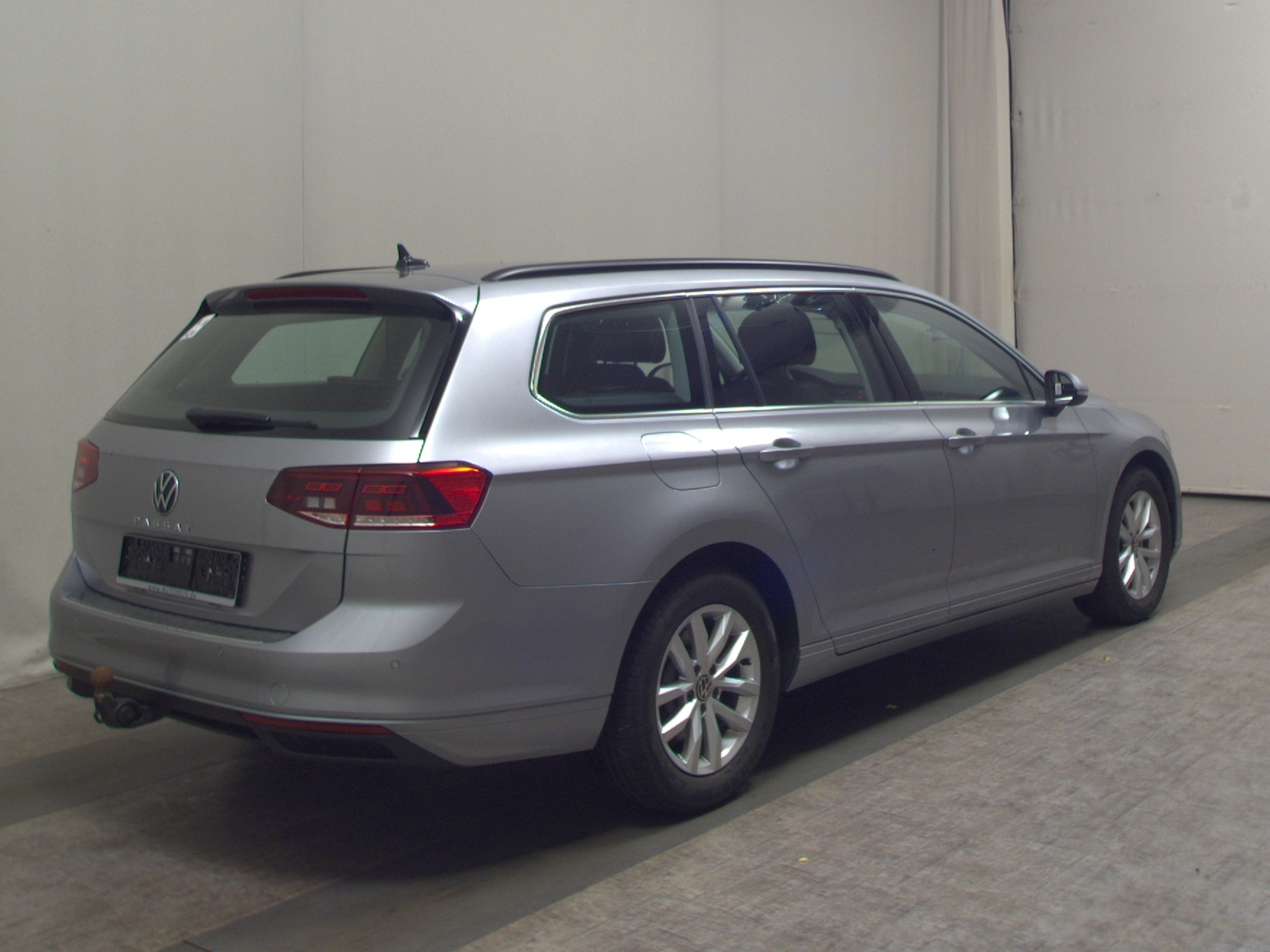 Volkswagen Passat Var. 2.0 TDI Business Navi LED AID Shz RFK 4