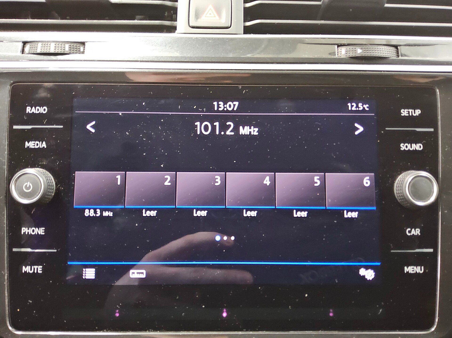 Volkswagen Tiguan 2.0 TDI Comf. AHK ACC PDC 7