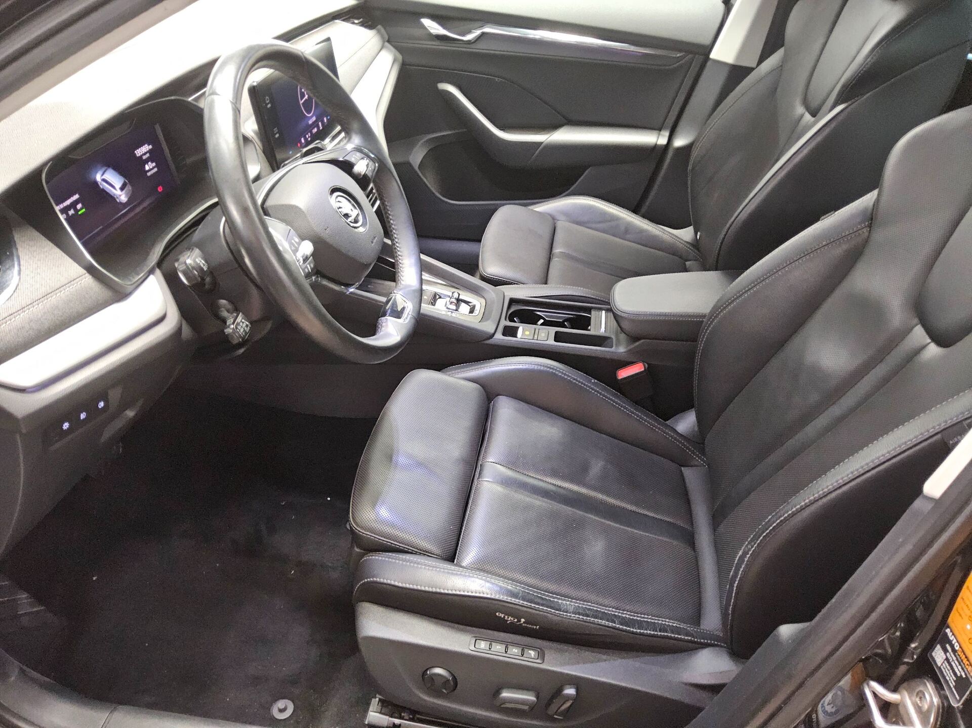 Skoda Octavia Kombi 1.4 TSI Style Navi LED Virtual Leder Massage 9