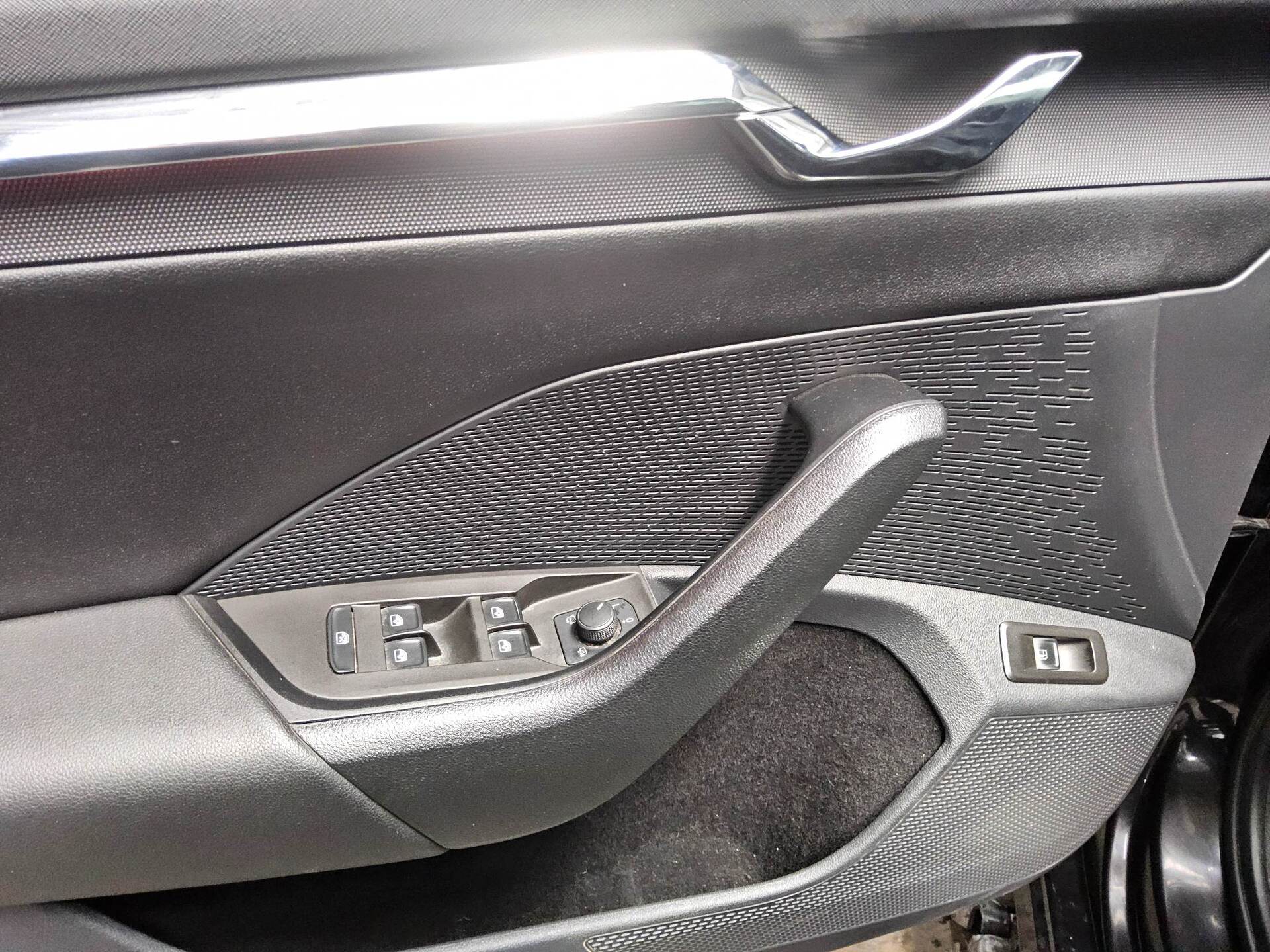 Skoda Octavia Kombi 1.4 TSI Style Navi LED Virtual Leder Massage 10