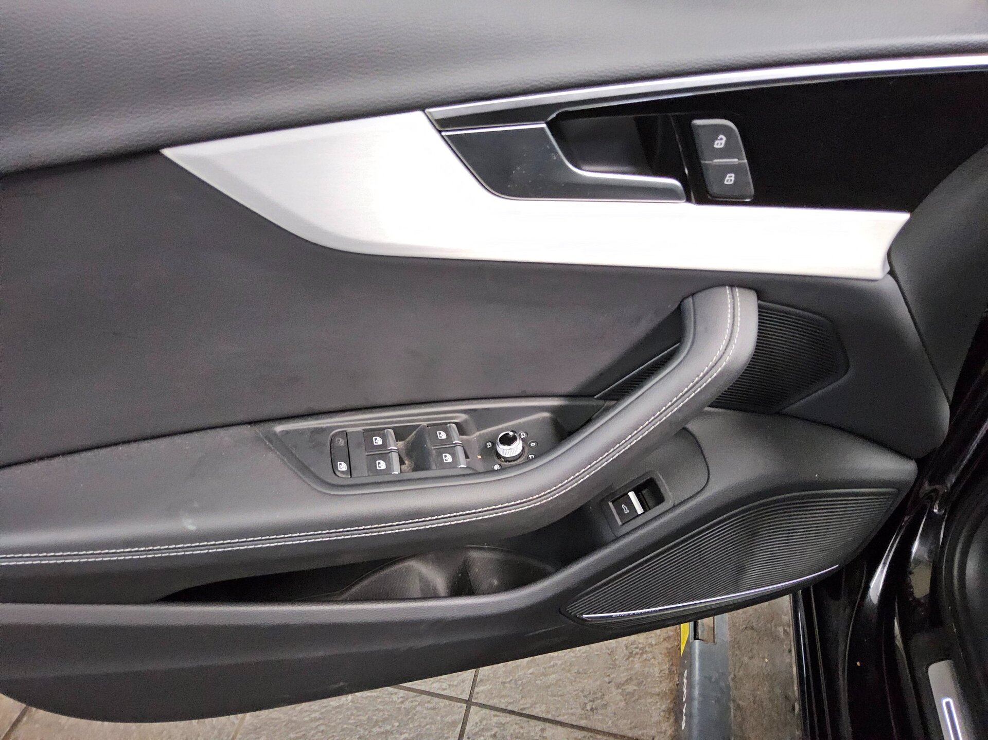 Audi A4 Avant 40 TFSI S-Line Navi vc LED 10