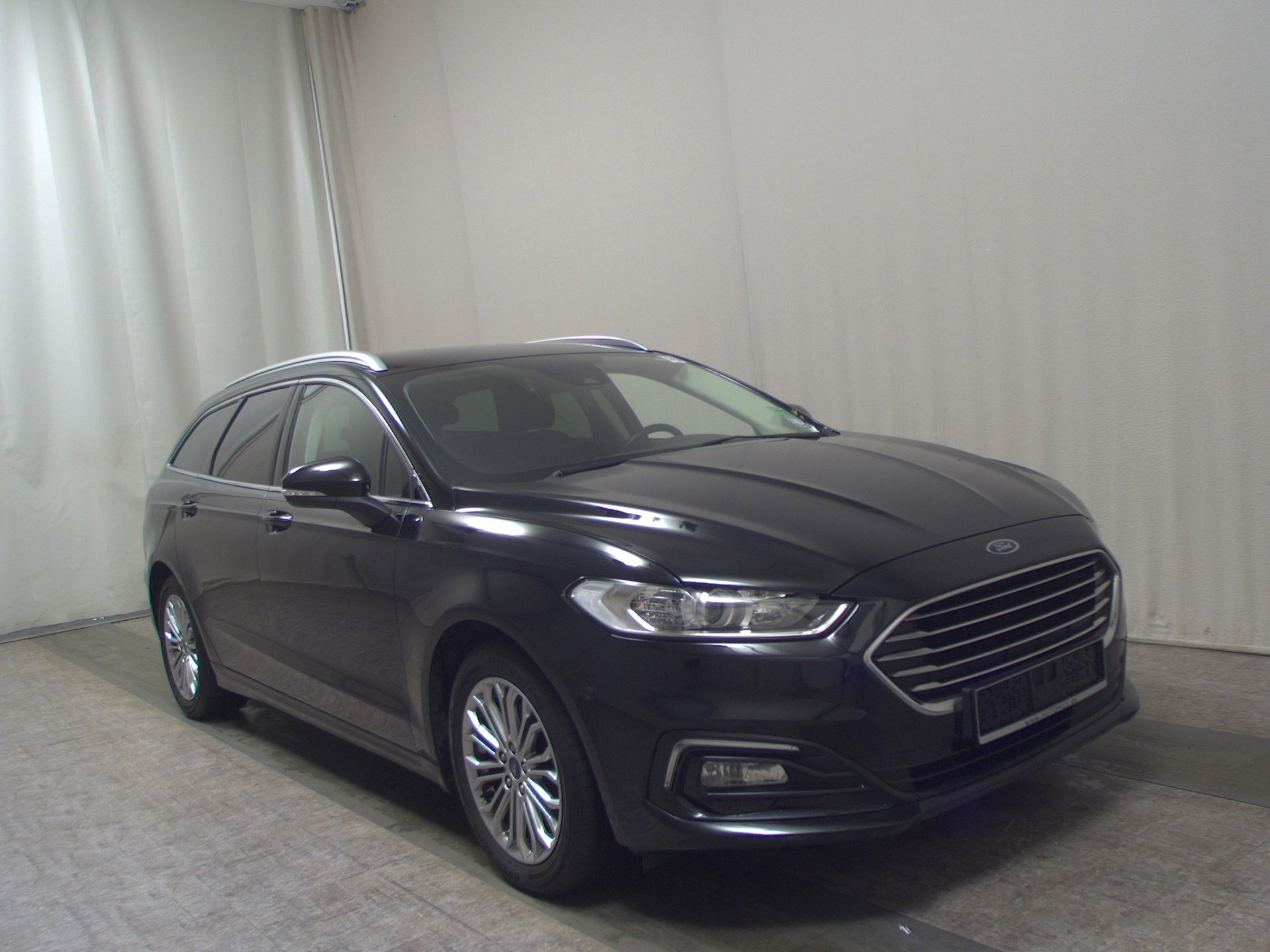 Ford Mondeo Turnier 2.0 EB Titanium Navi AHK RfK PDC 3