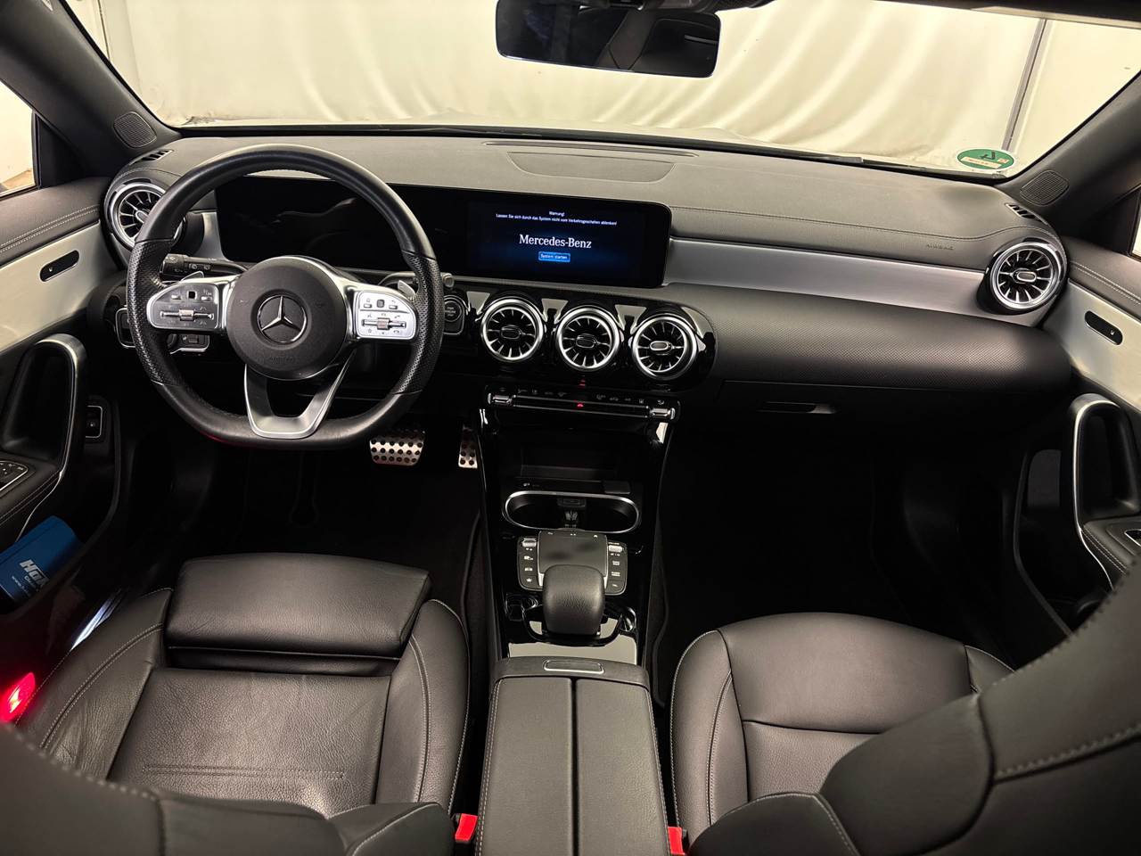 Mercedes-Benz CLA 250 Shooting Brake e LEDER NAVI LED PANO SHZ 5