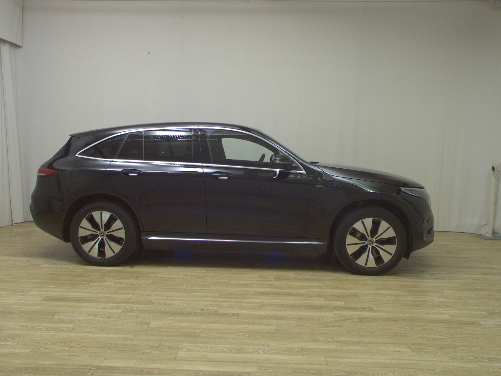 Mercedes-Benz EQC 400 4M Navi LED Kamera