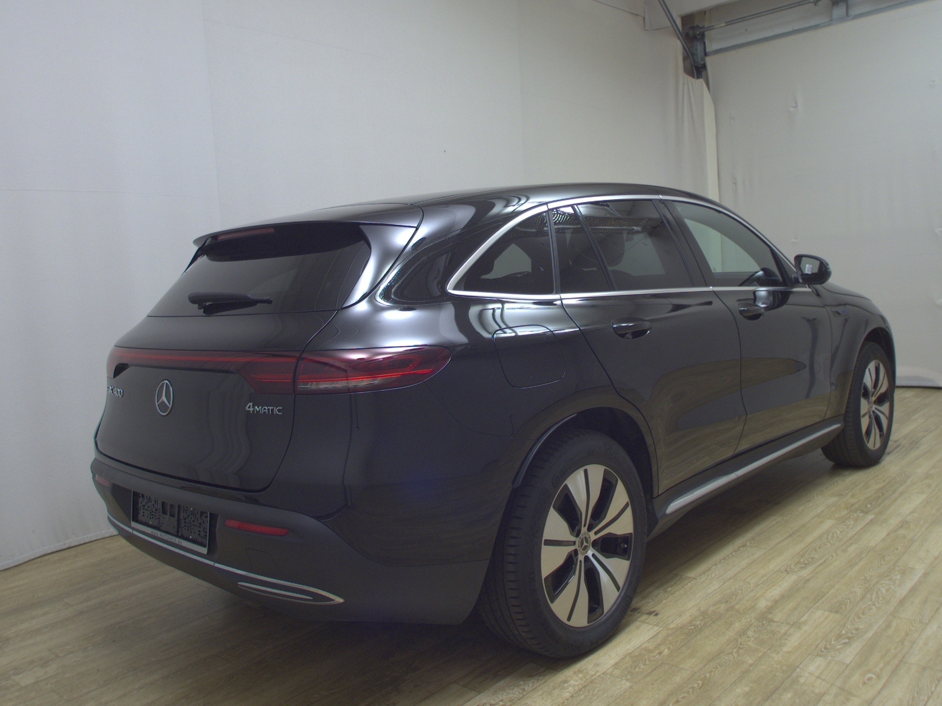 Mercedes-Benz EQC 400 4M Navi LED Kamera 4
