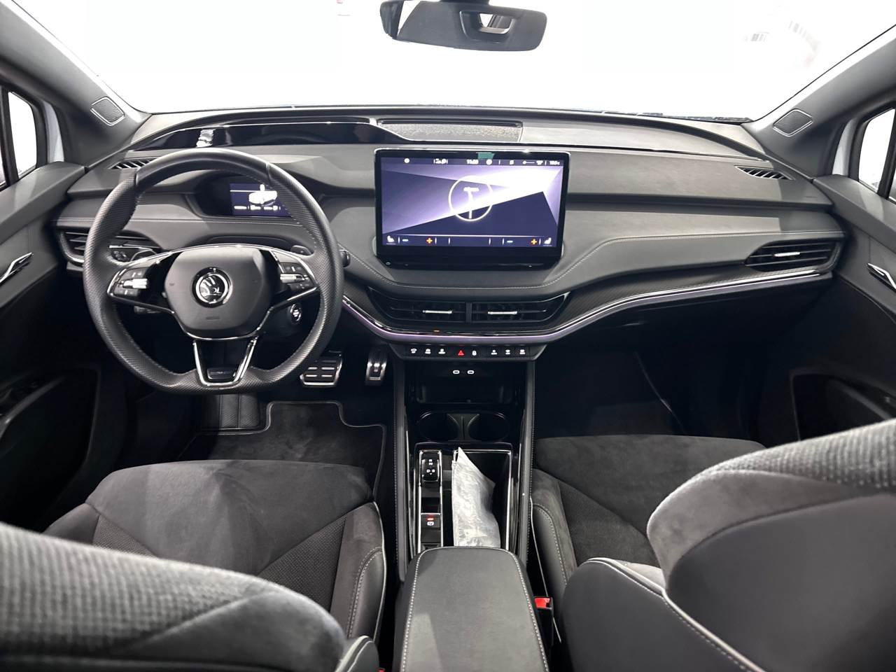 Skoda Enyaq iV 80 SportLine NAVI LED PANO SHZ HUD 5