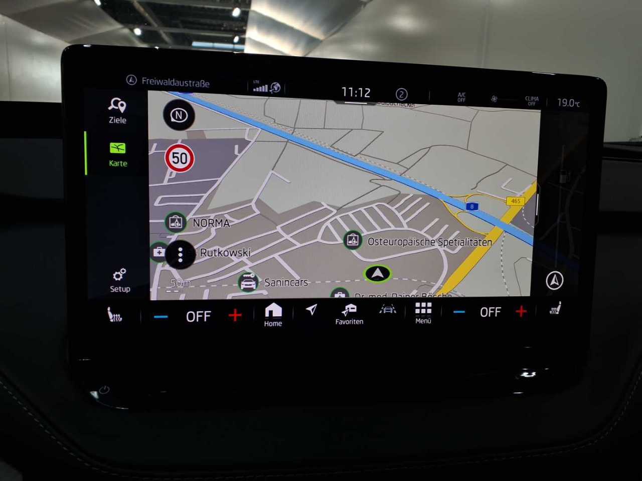 Skoda Enyaq iV 80 SportLine NAVI LED PANO SHZ HUD 11