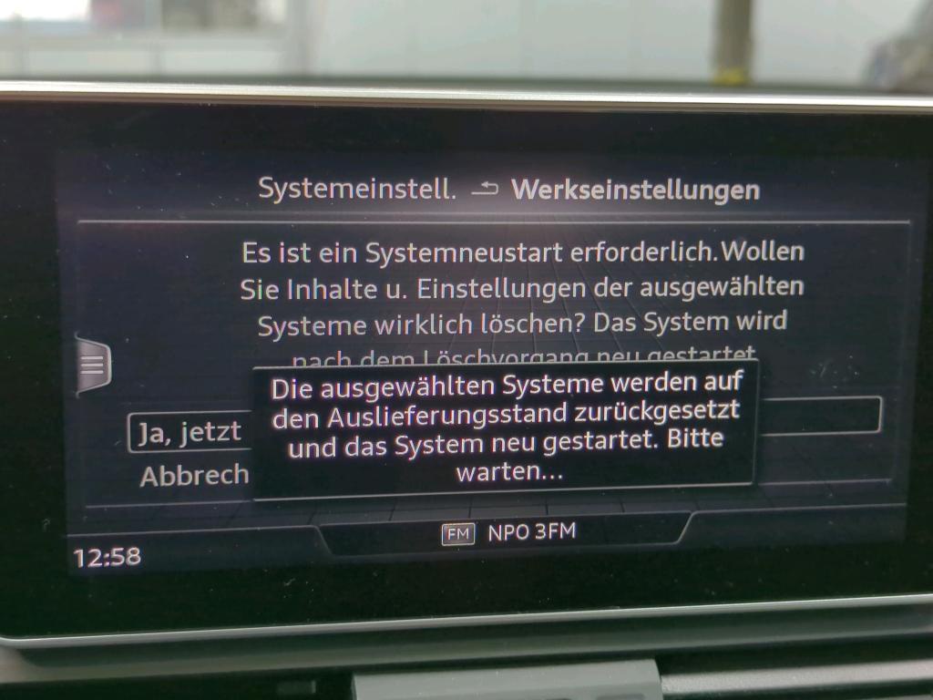 Audi Q5 55 TFSI e Qu. S-Line LEDER NAVI LED SPORTSITZE SHZ 9