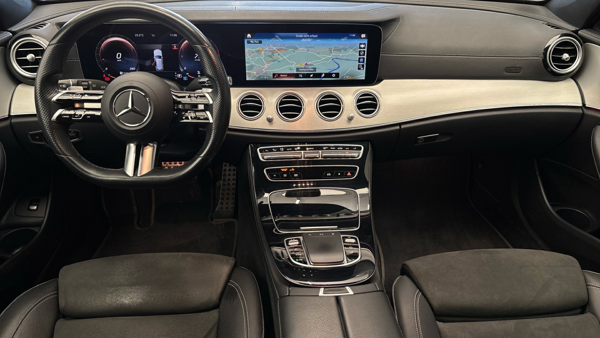 Mercedes-Benz E 220 d AMG-Line Navi LED Widescreen 5