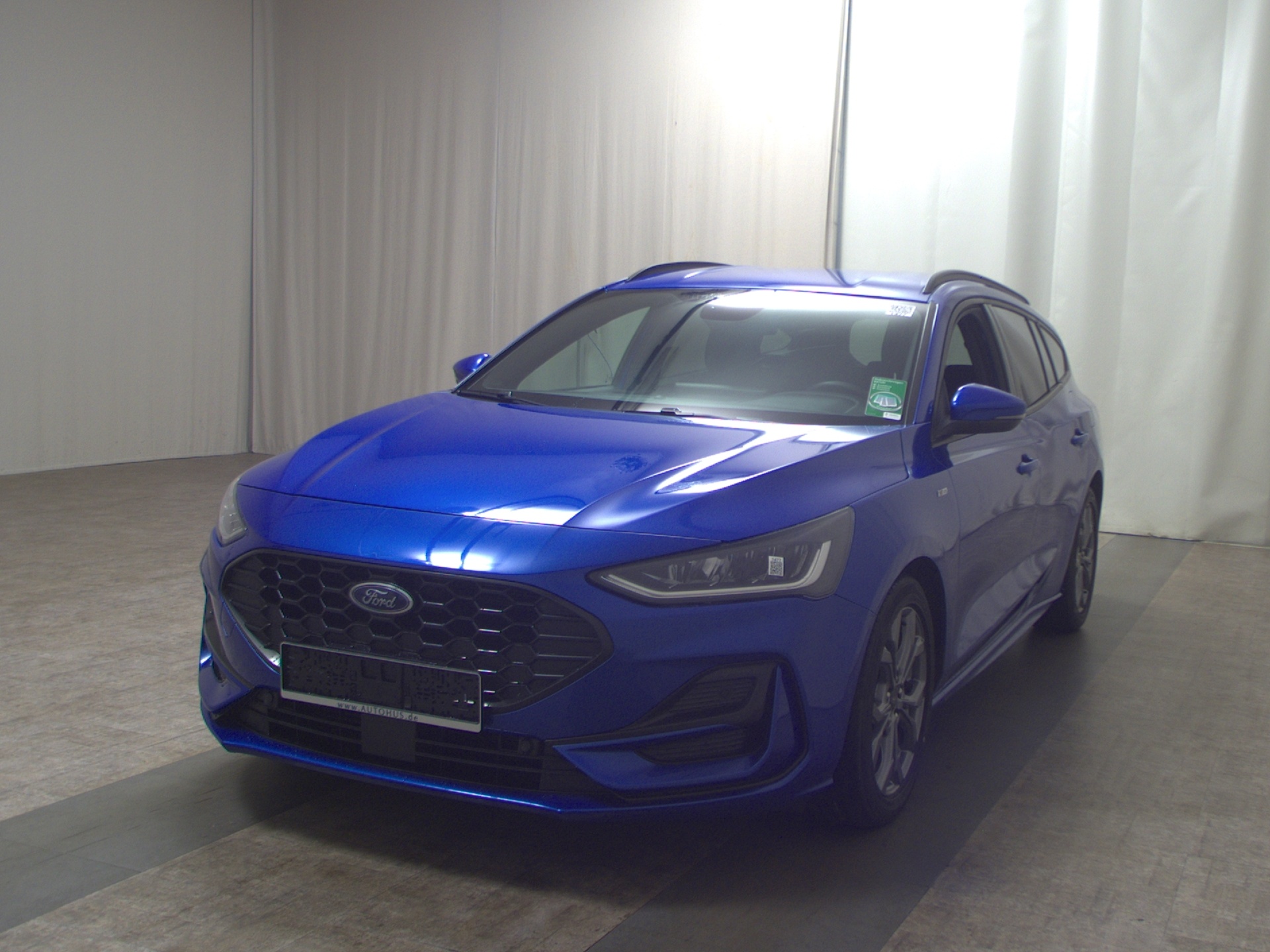 Ford Focus Turnier 2.0 EB ST-Line X Navi LED DigiTacho RFK SHZ 2