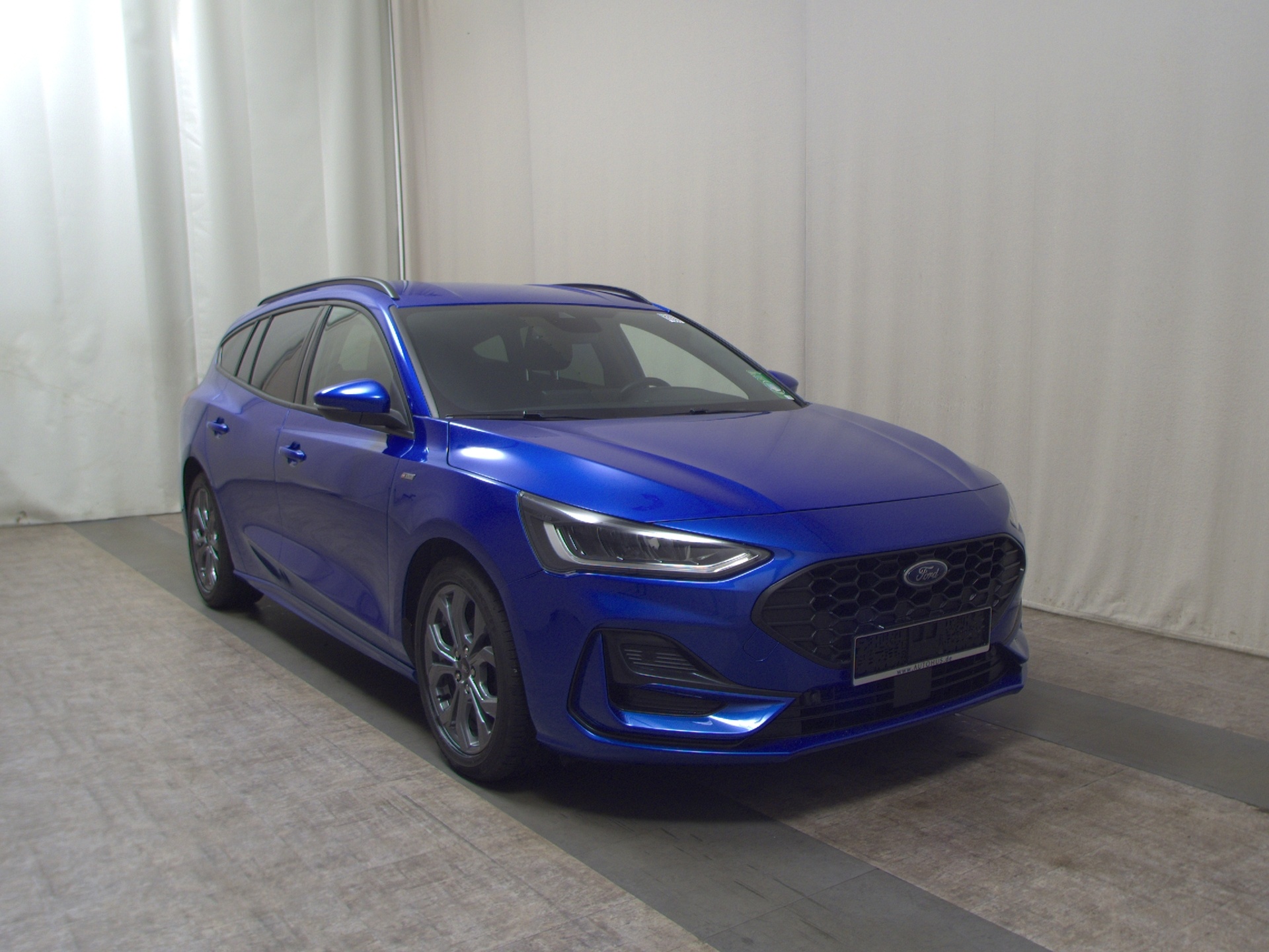 Ford Focus Turnier 2.0 EB ST-Line X Navi LED DigiTacho RFK SHZ 3
