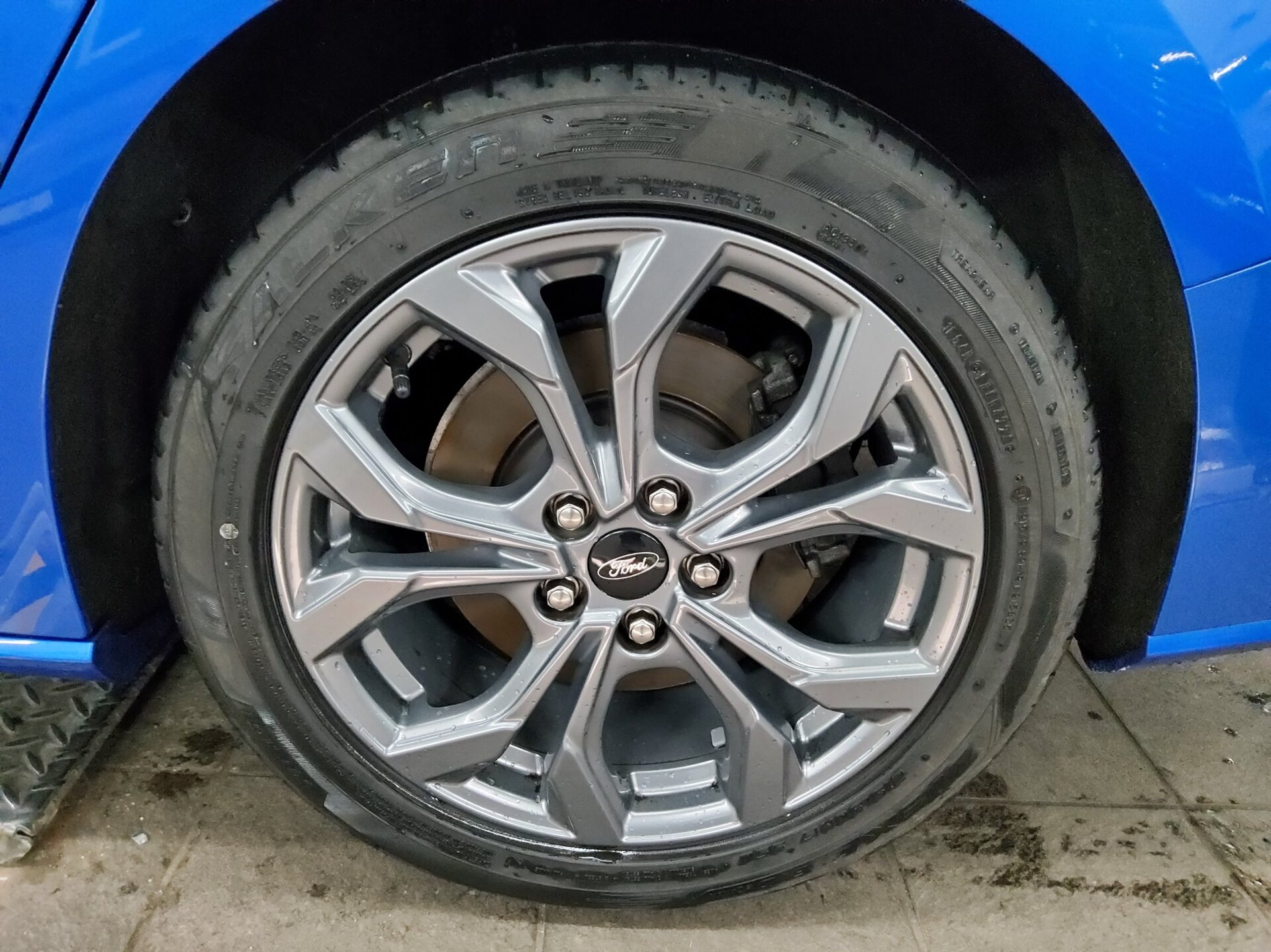 Ford Focus Turnier 2.0 EB ST-Line X Navi LED DigiTacho RFK SHZ 10