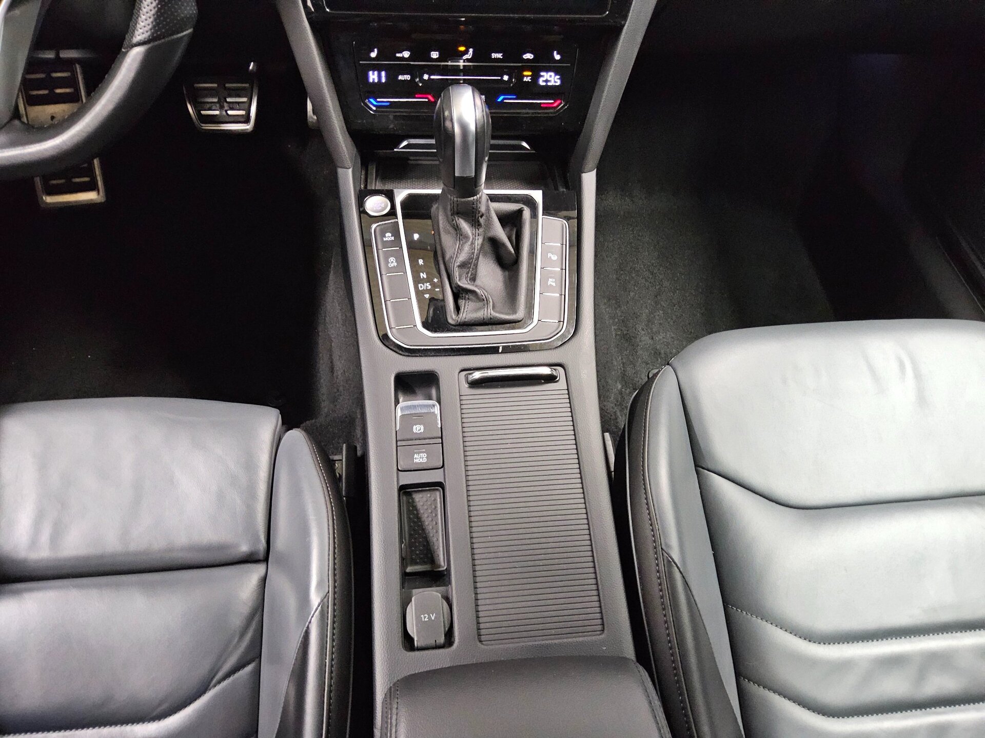 Volkswagen Arteon SB 2.0 TDI 4M Elegance Leder Navi LED RfK 6
