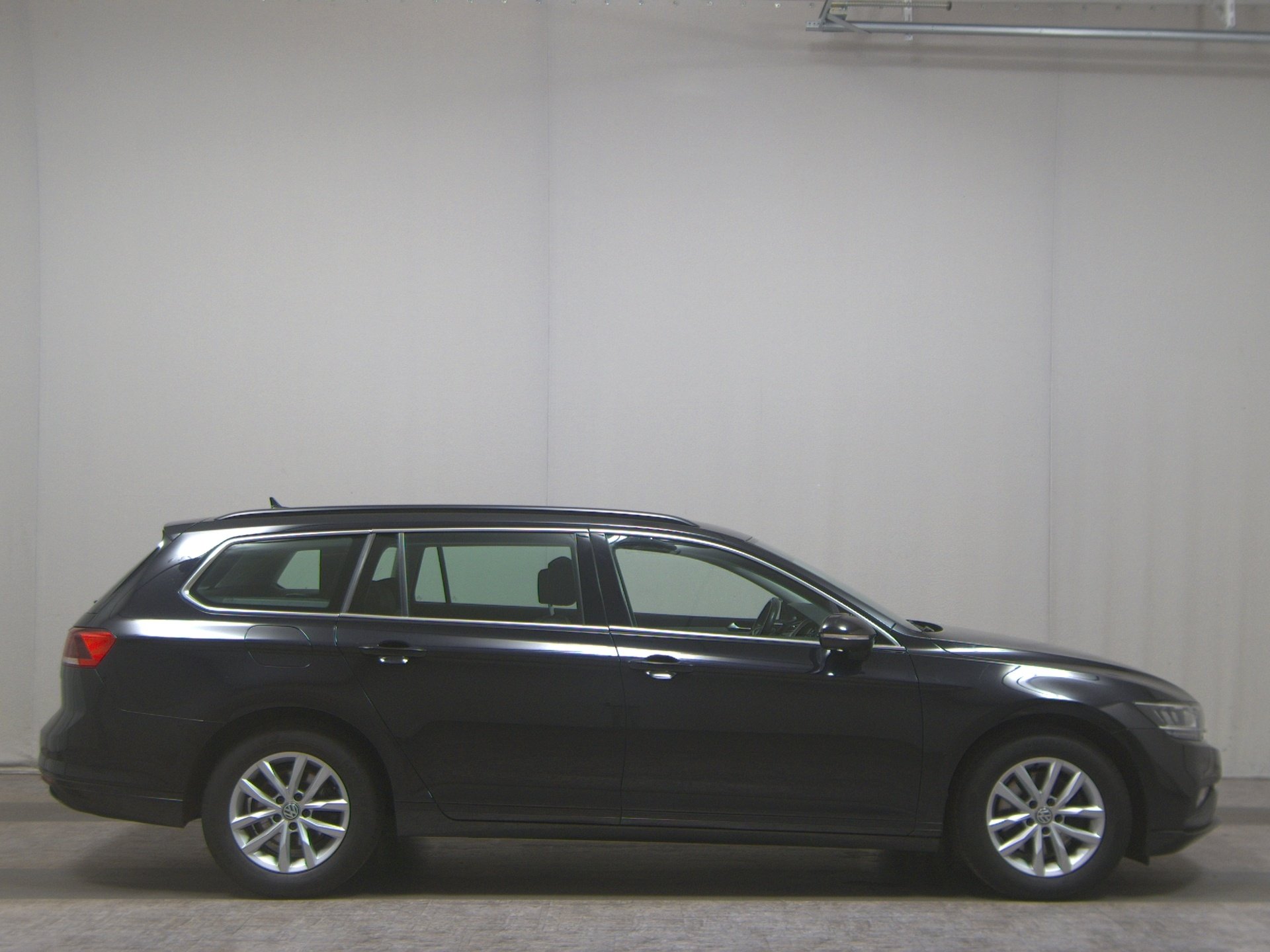 Volkswagen Passat Var. 2.0 TDI Business Navi LED Leder RFK