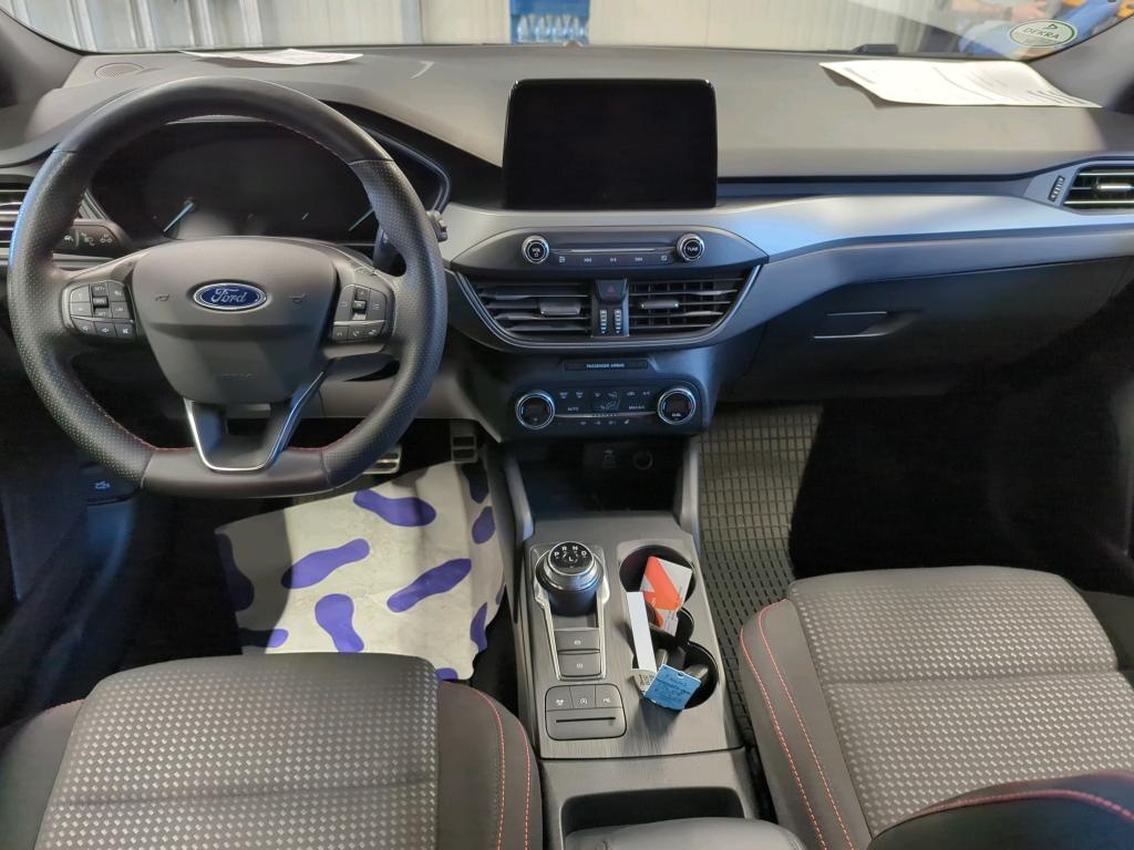 Ford Focus Turnier 1.5 EB ST-Line NAVI LED SHZ PDC 6